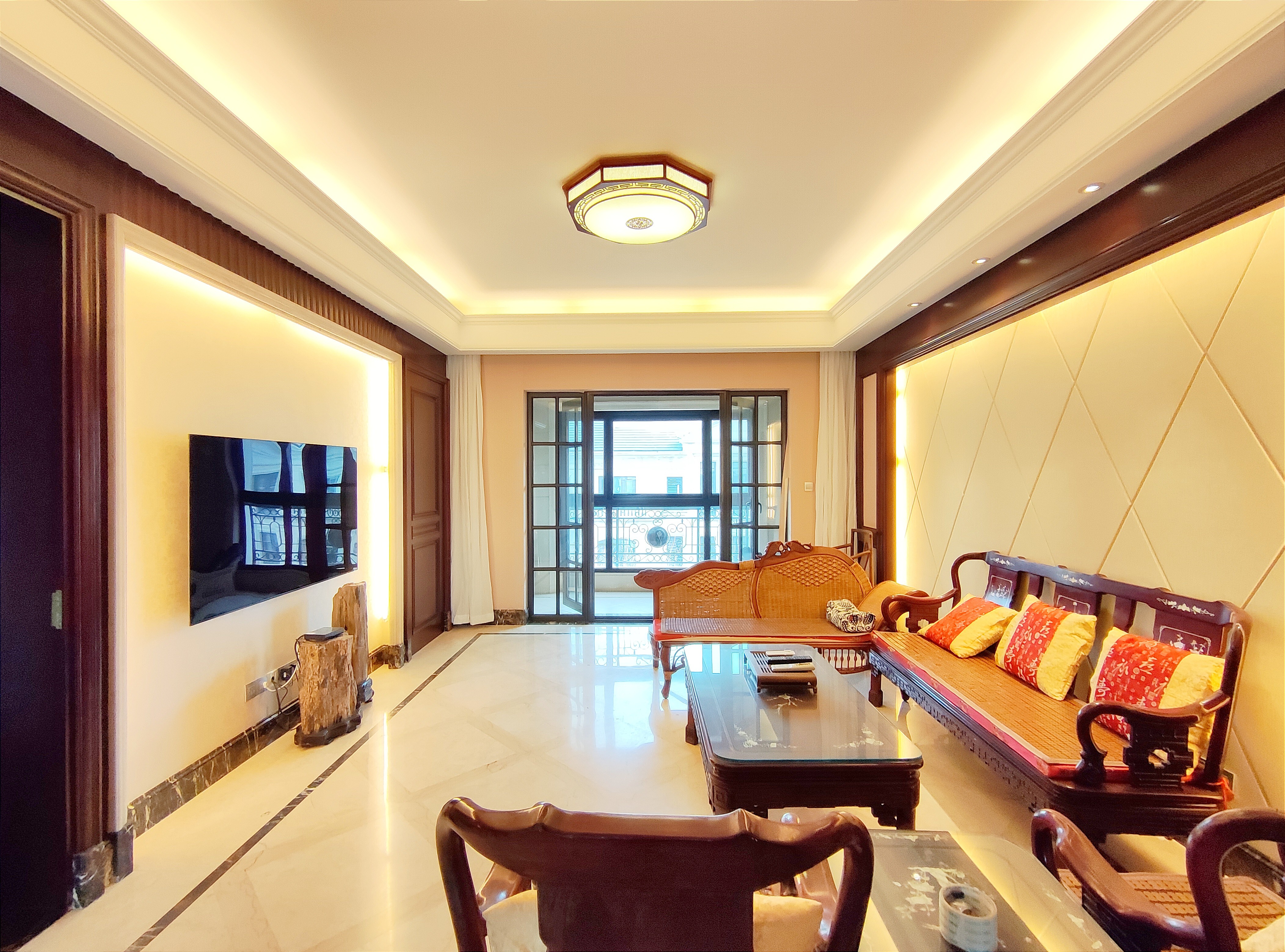  海尔绿城玫瑰园 南北