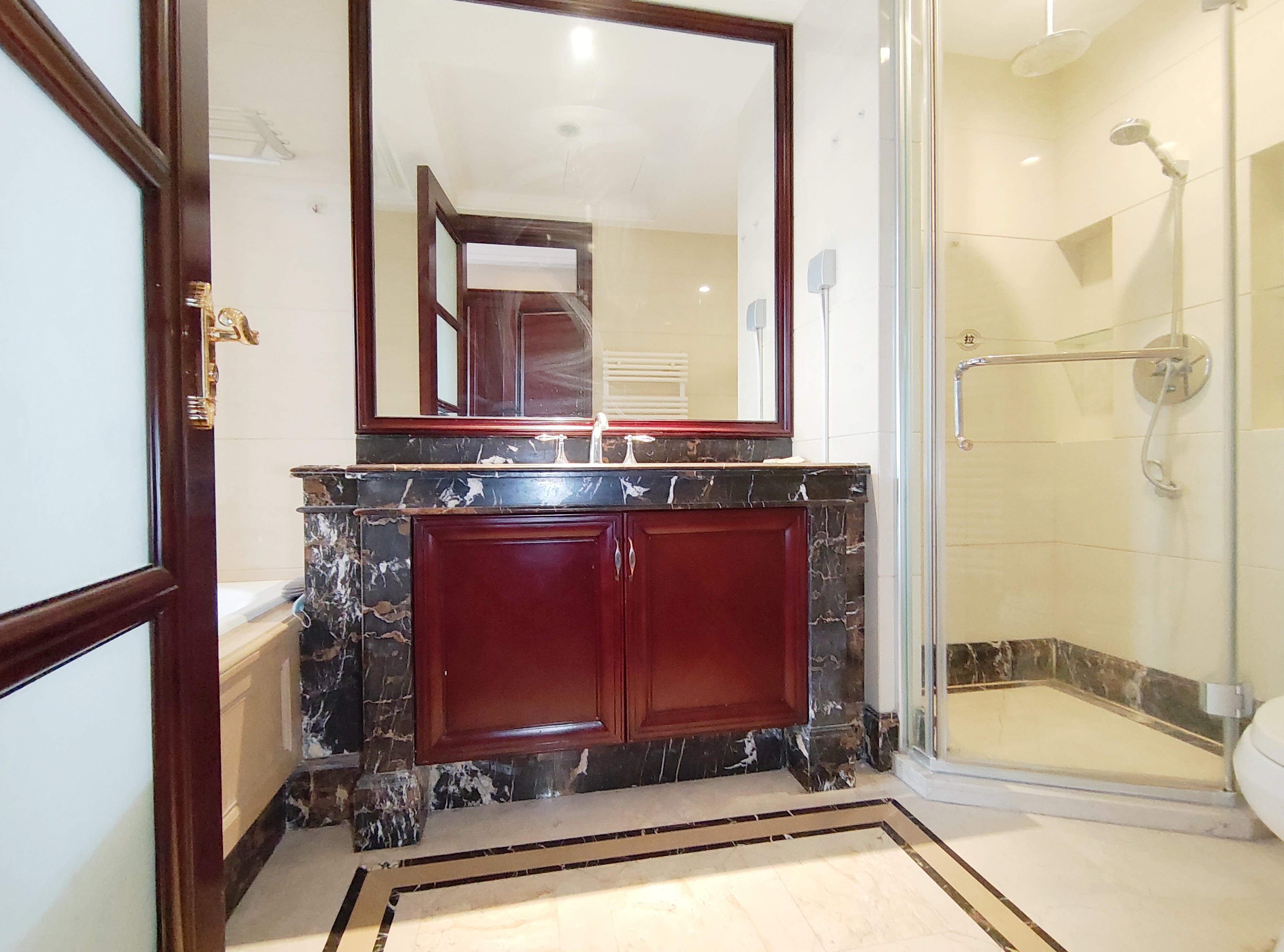 海尔绿城玫瑰园