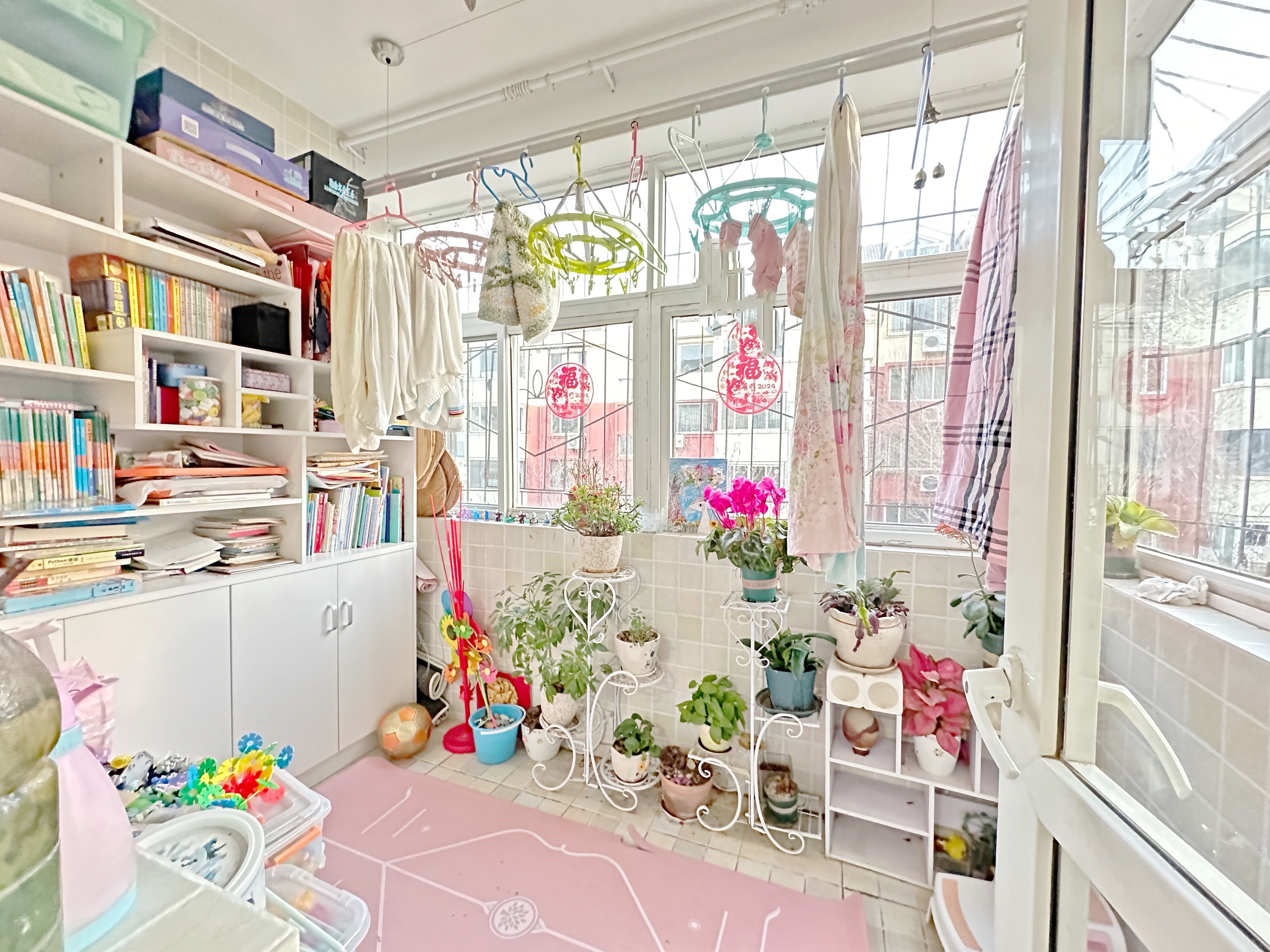 卧龙花园龙和苑