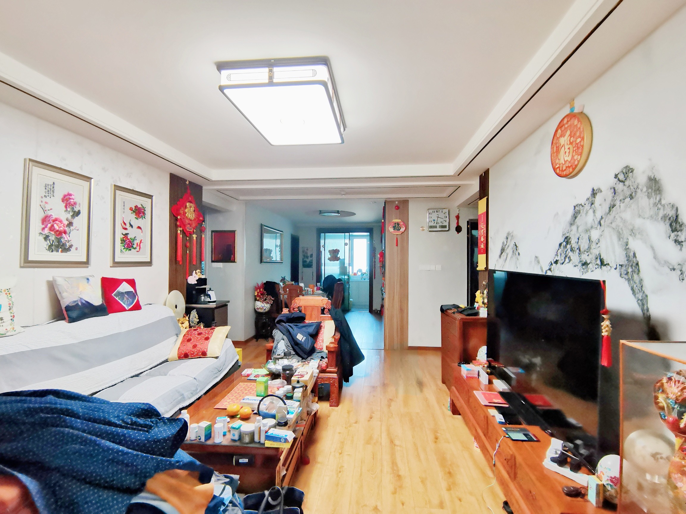  绿地华彤苑 南北