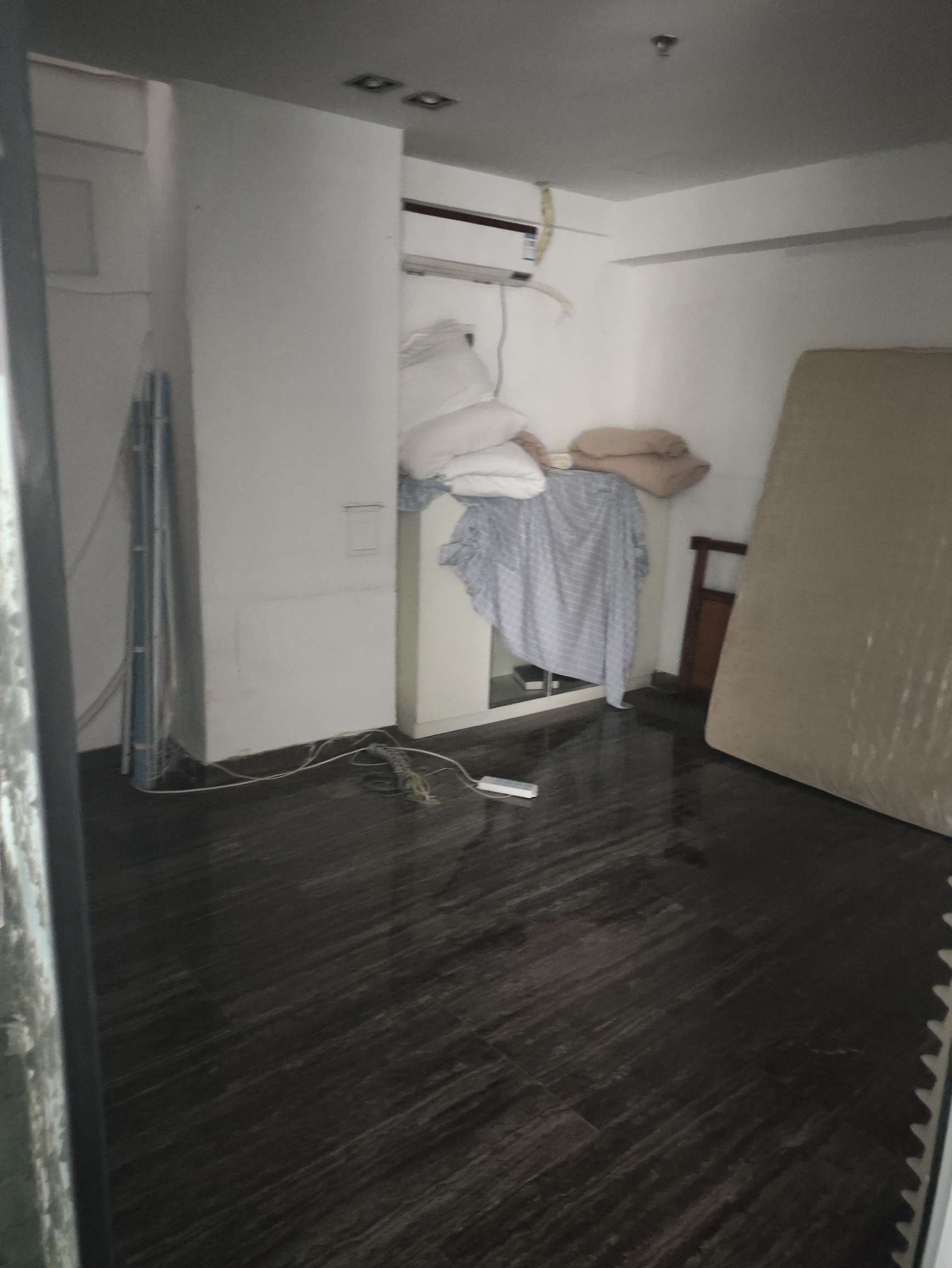 
							南益名泉春晓公寓