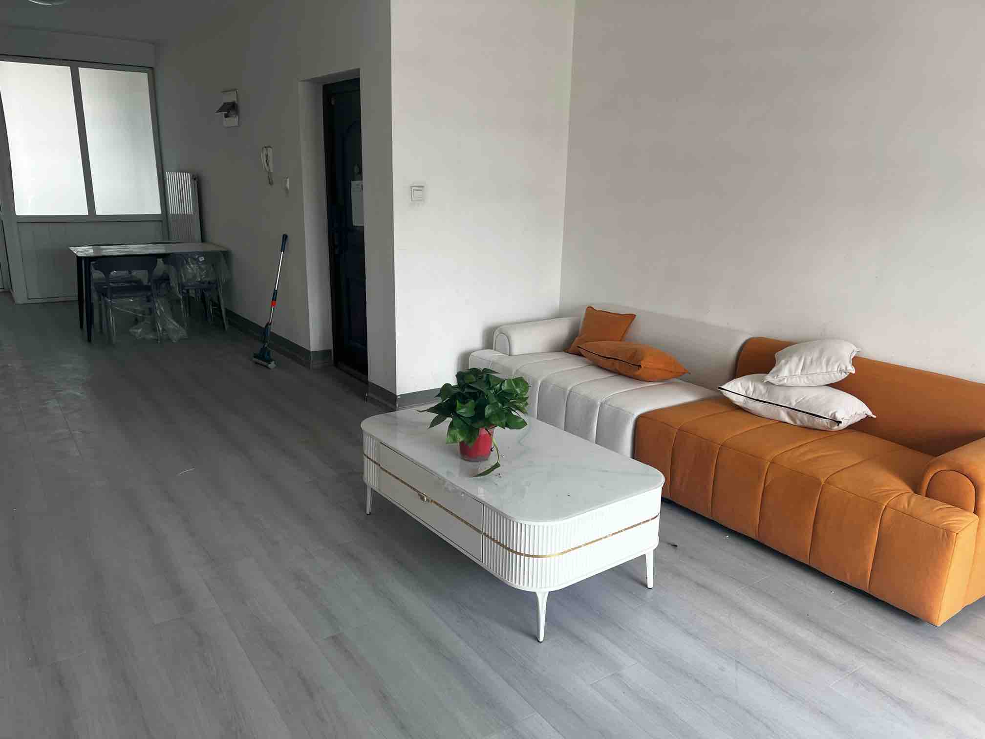 整租·鲍山花园南区 南北