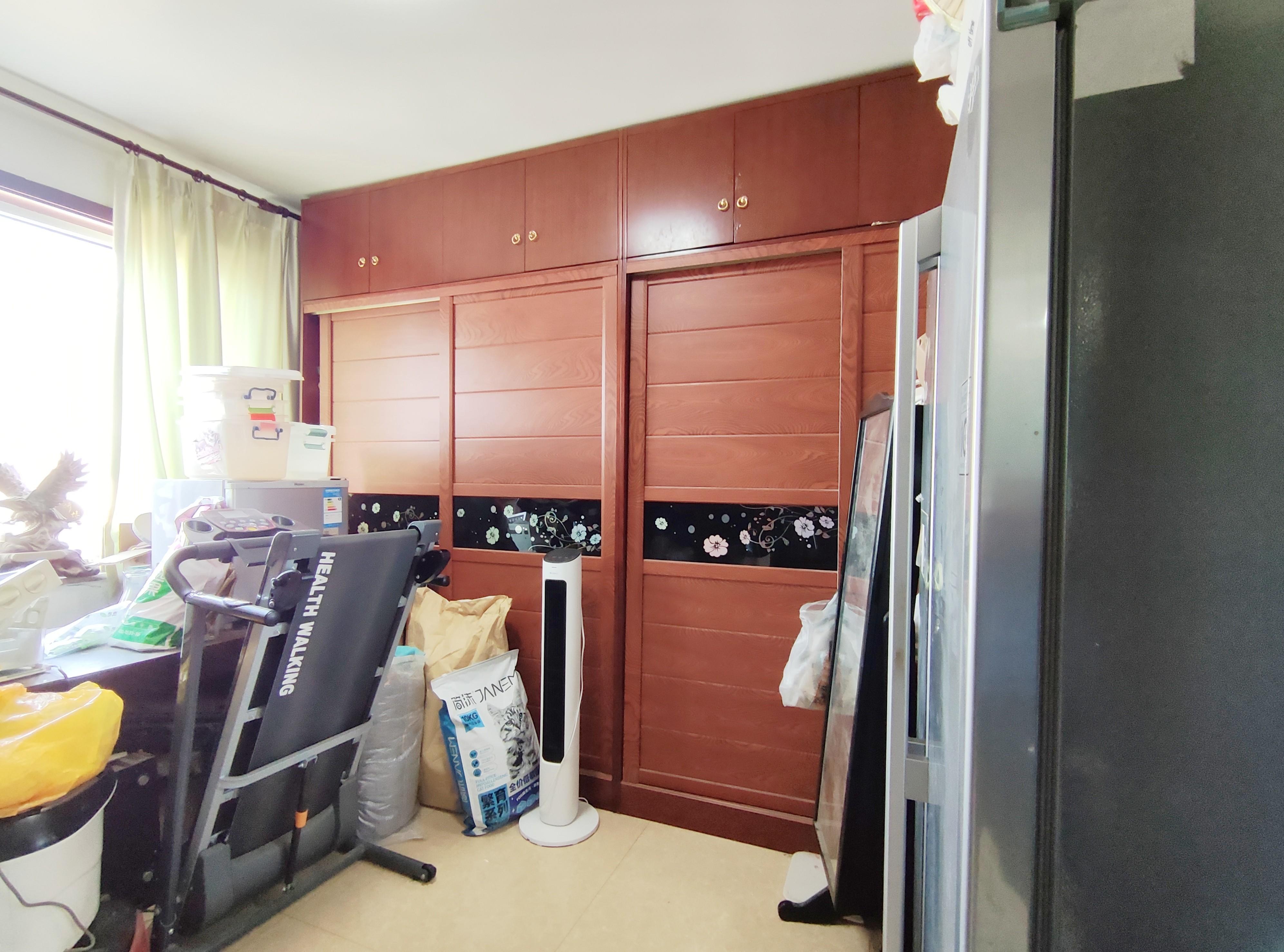 逸城山色