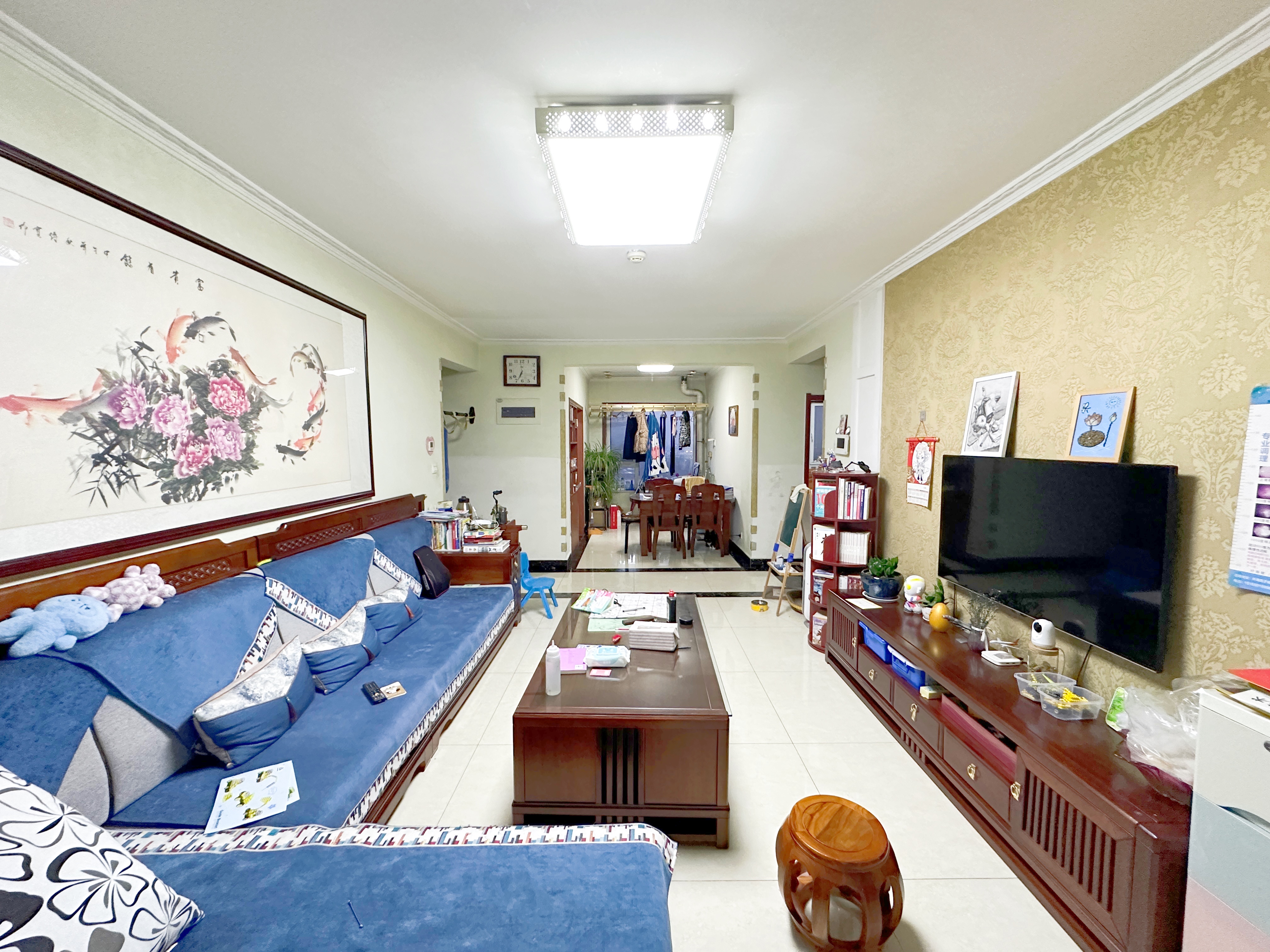  绿地新里梵尔赛公馆 南北