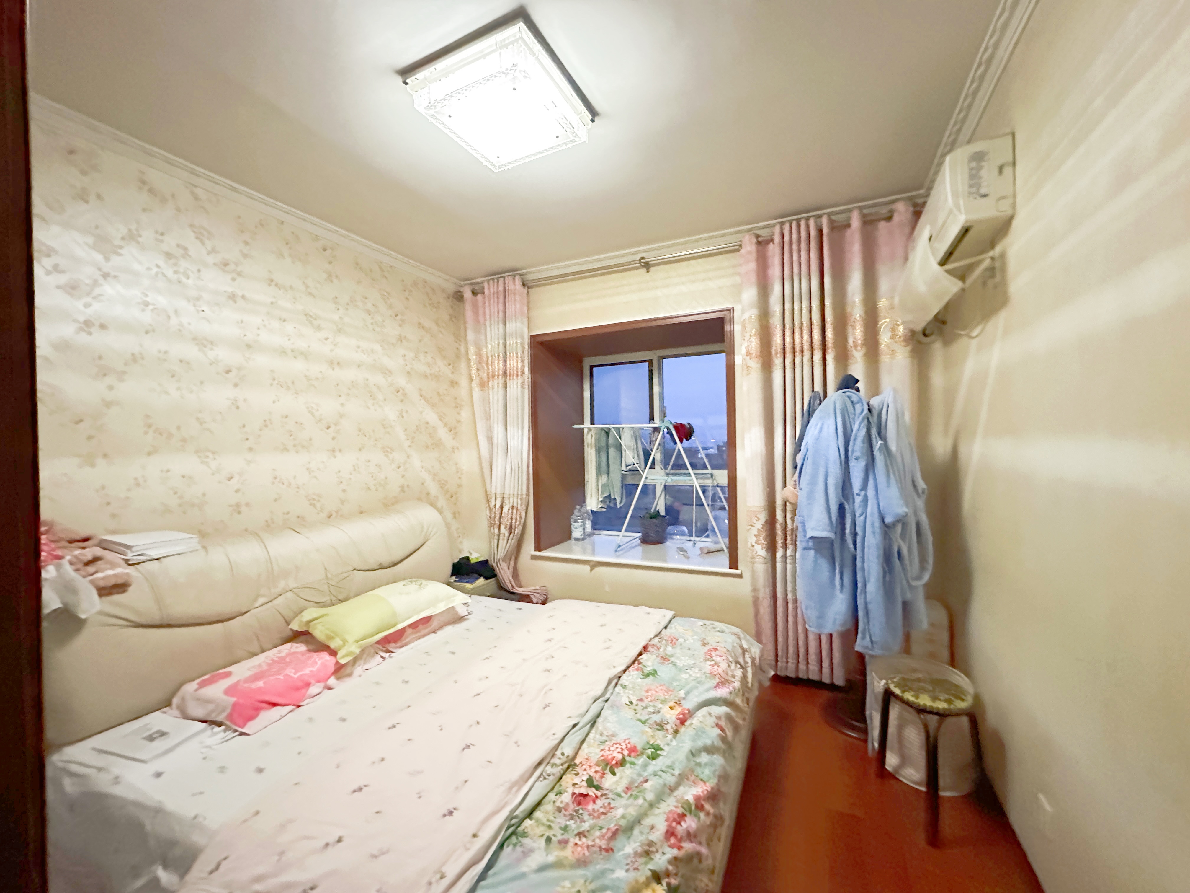 绿地新里梵尔赛公馆