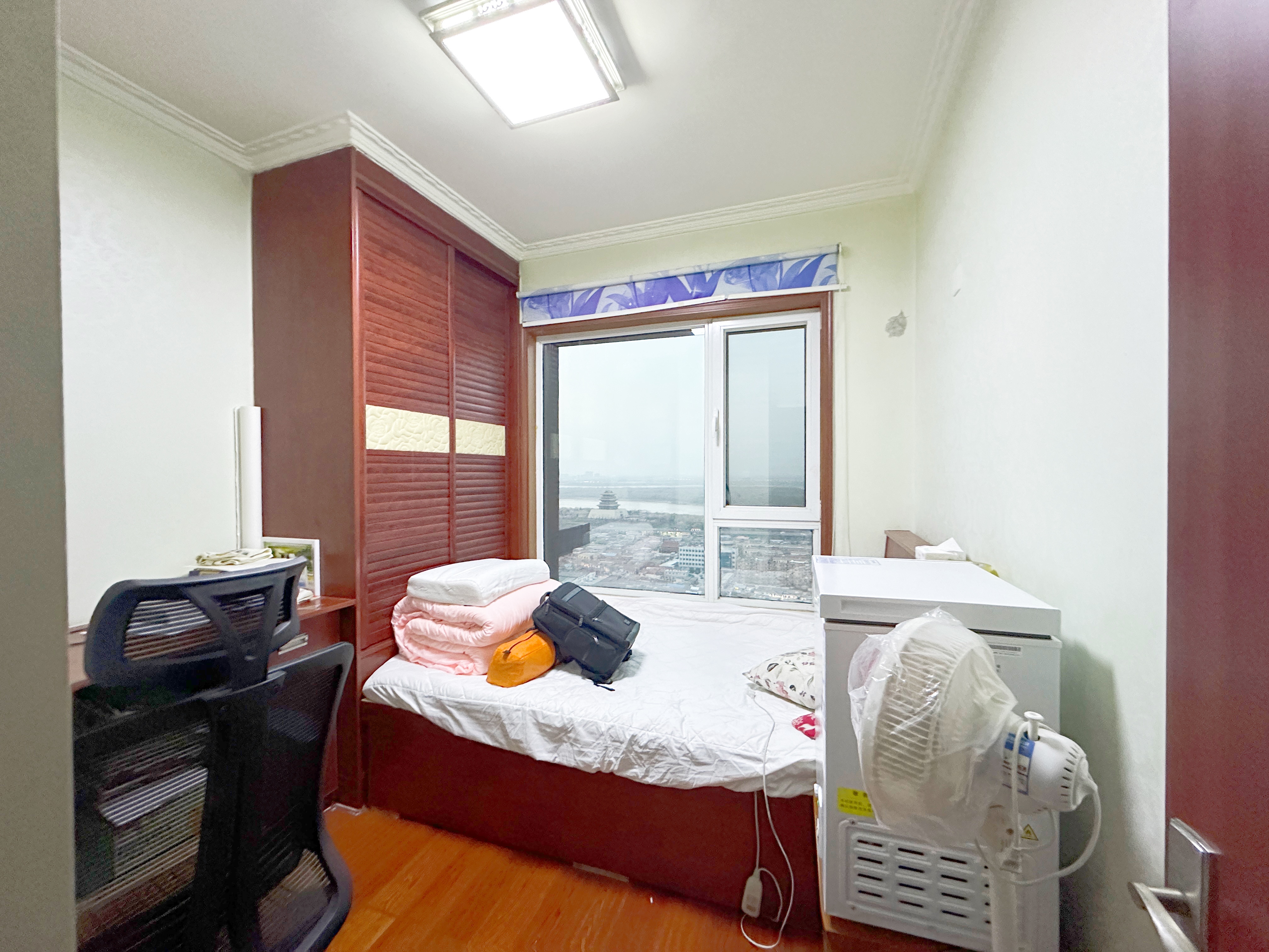 绿地新里梵尔赛公馆