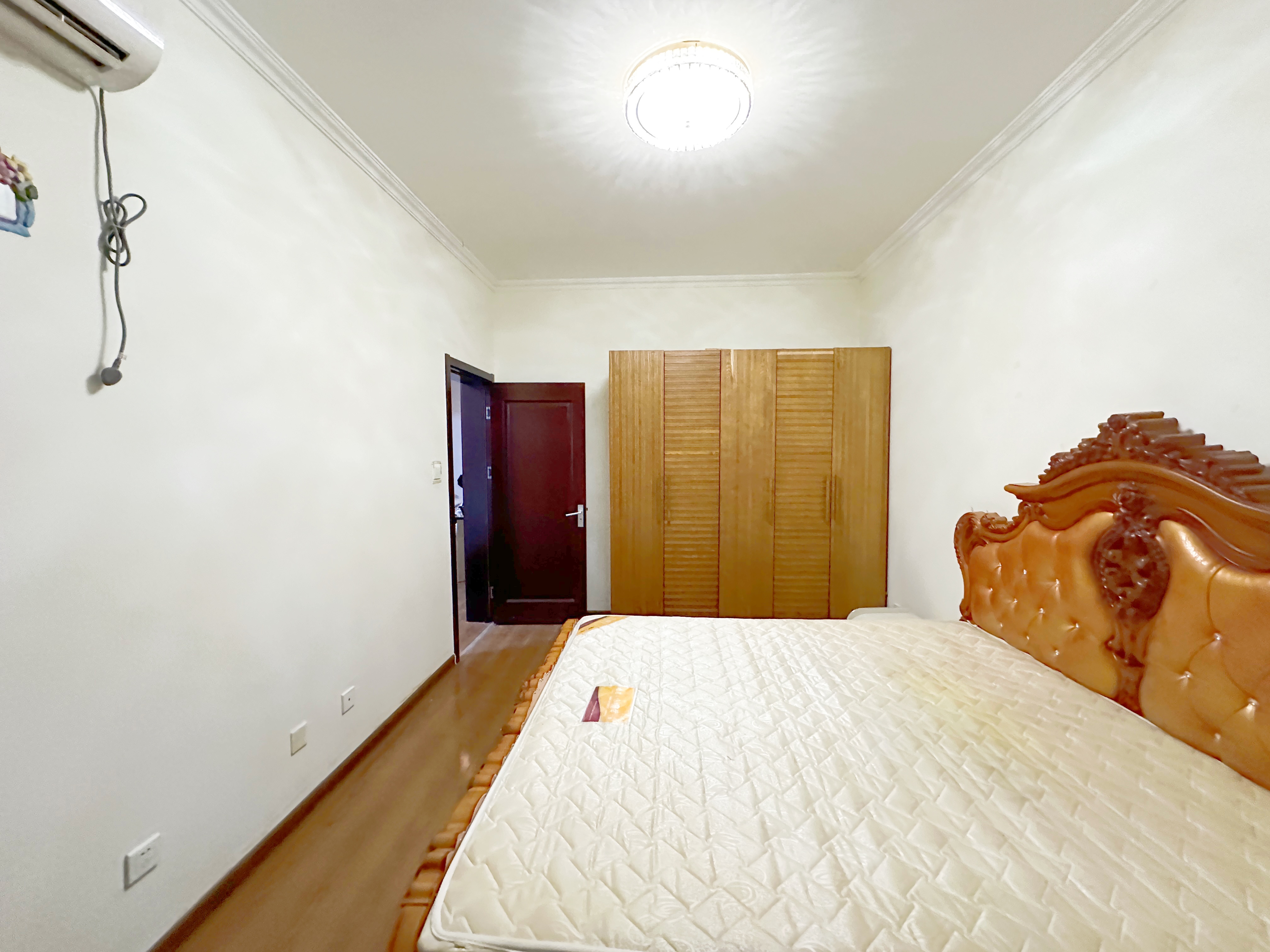 绿地新里梵尔赛公馆