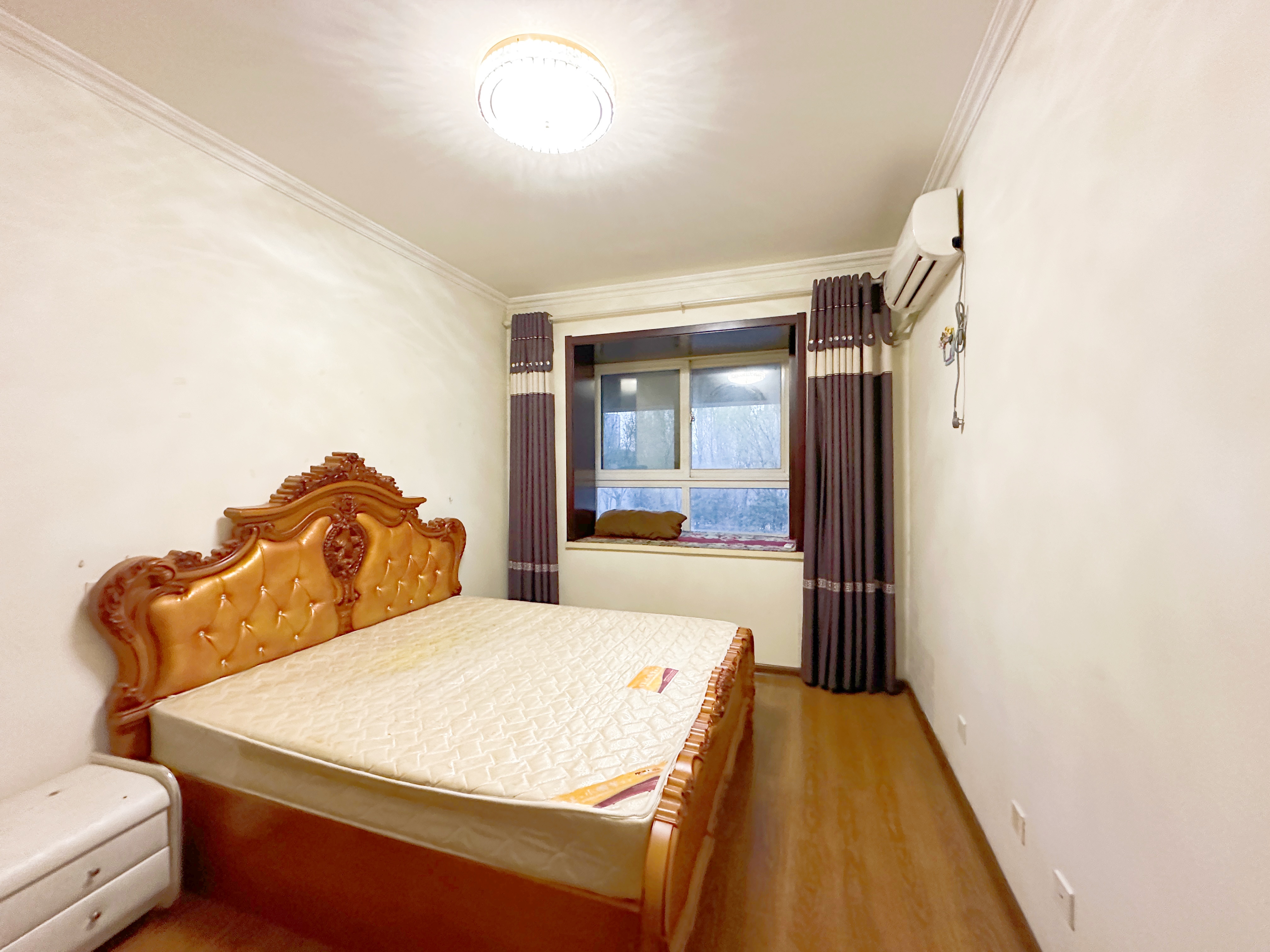 绿地新里梵尔赛公馆