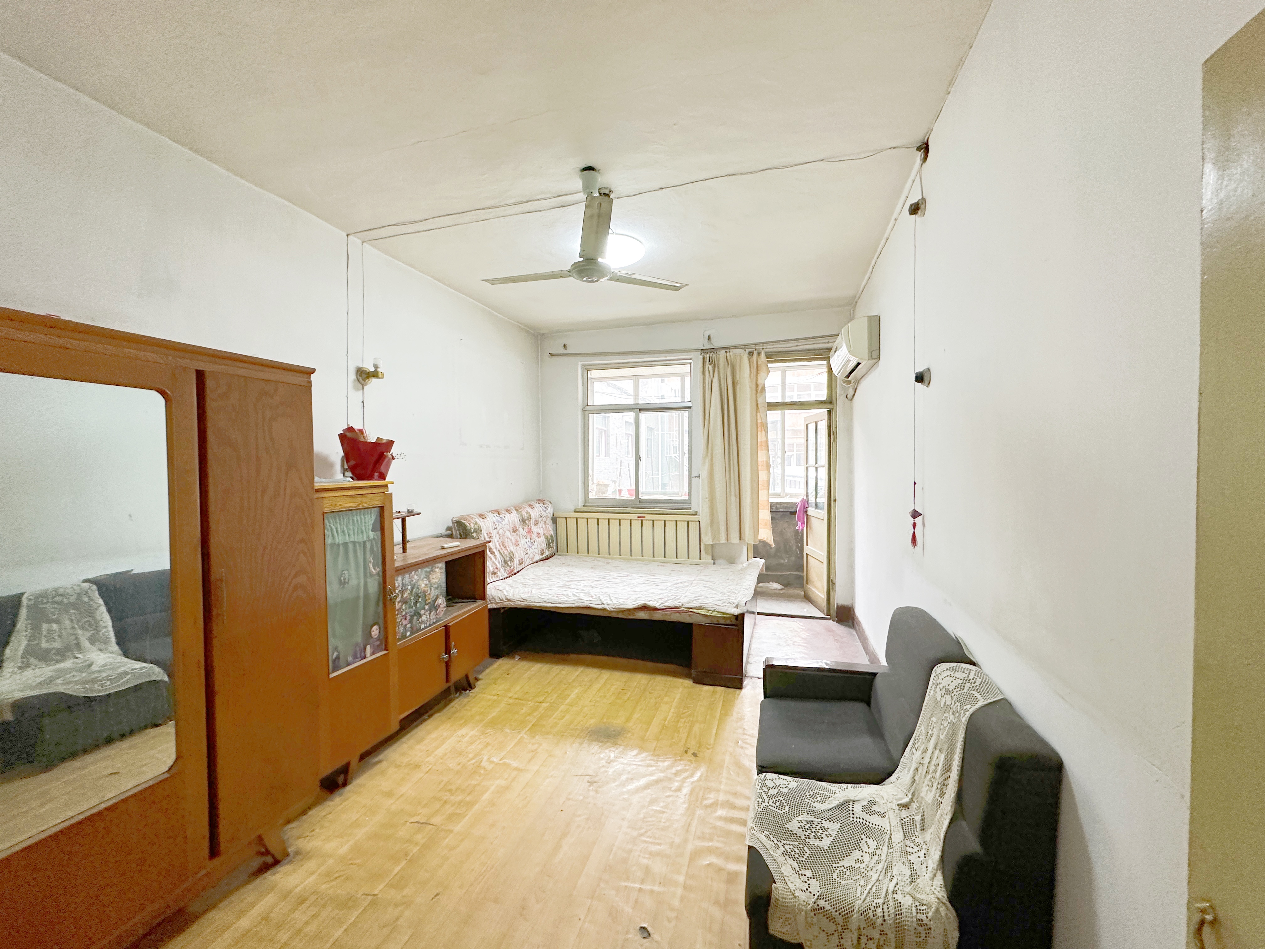 经三路单位宿舍