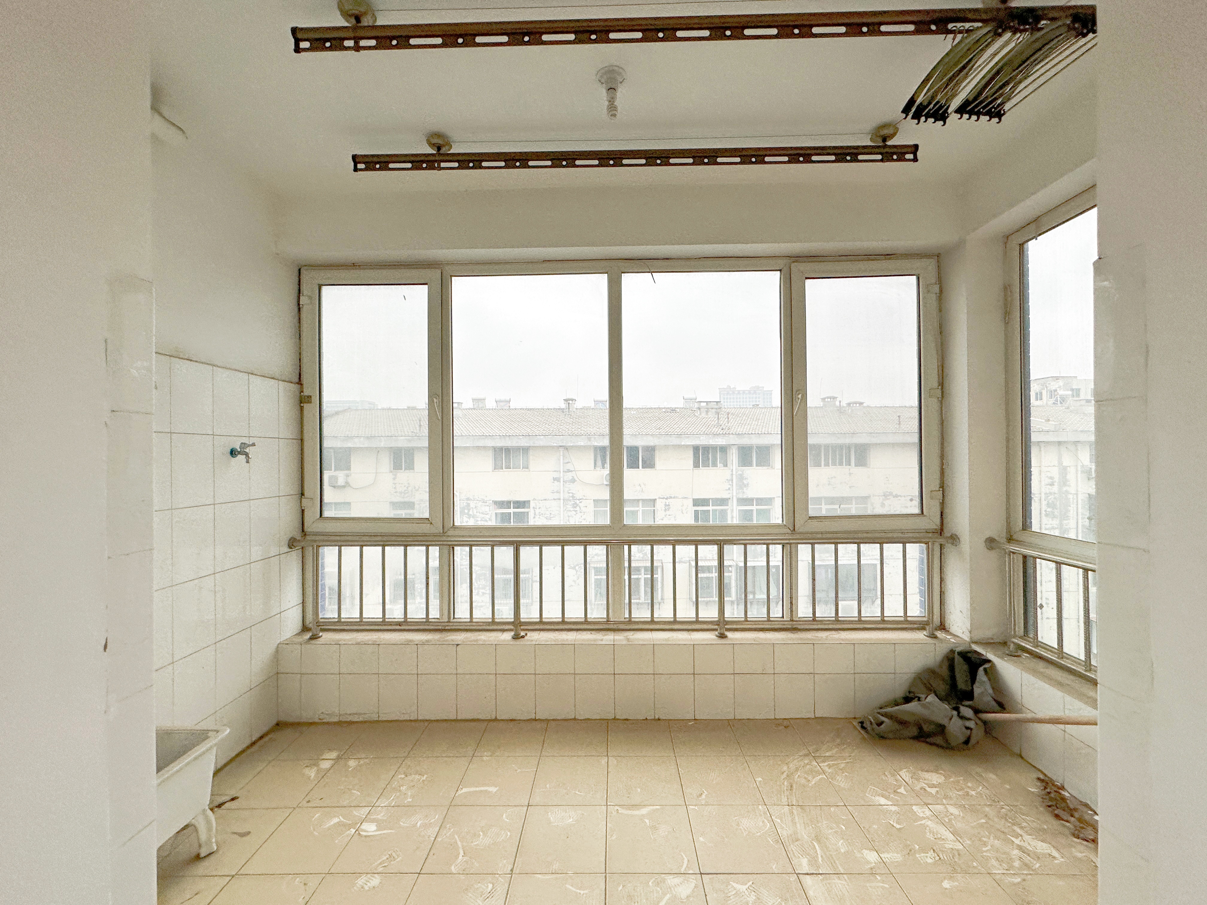 无影山北路72-1号