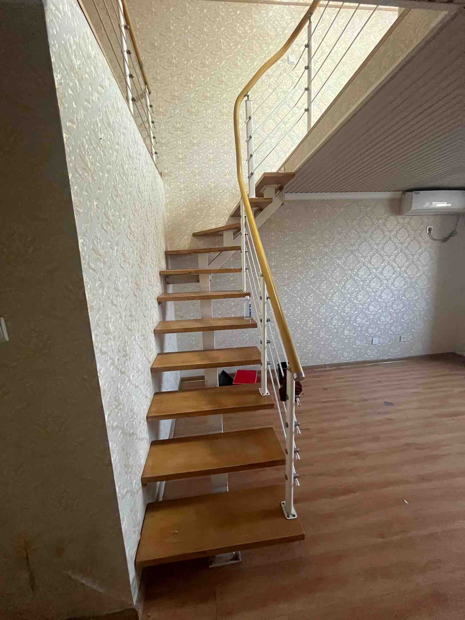 绿地泉景雅园商务大厦