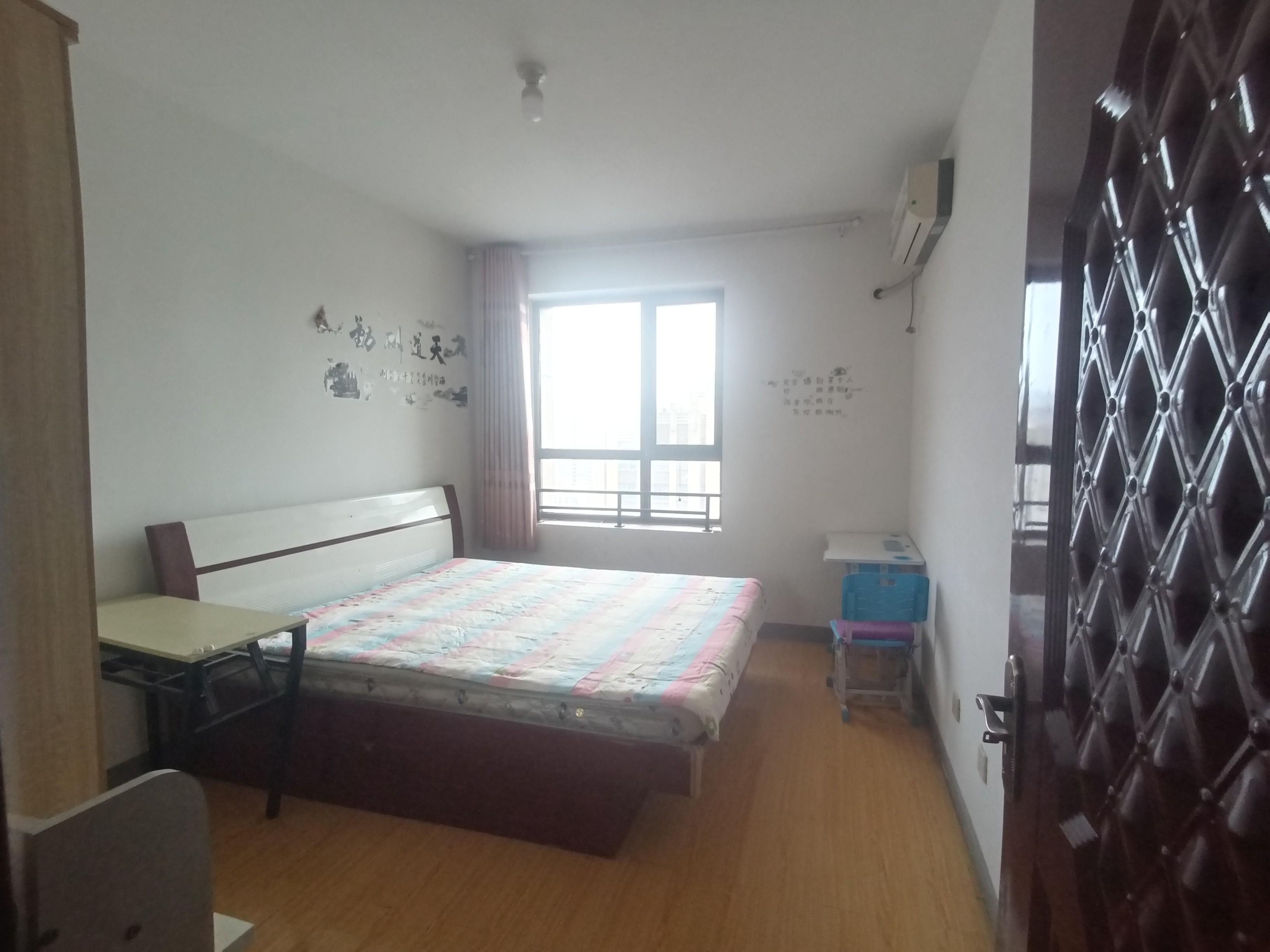 鲁邦奥林逸城东区