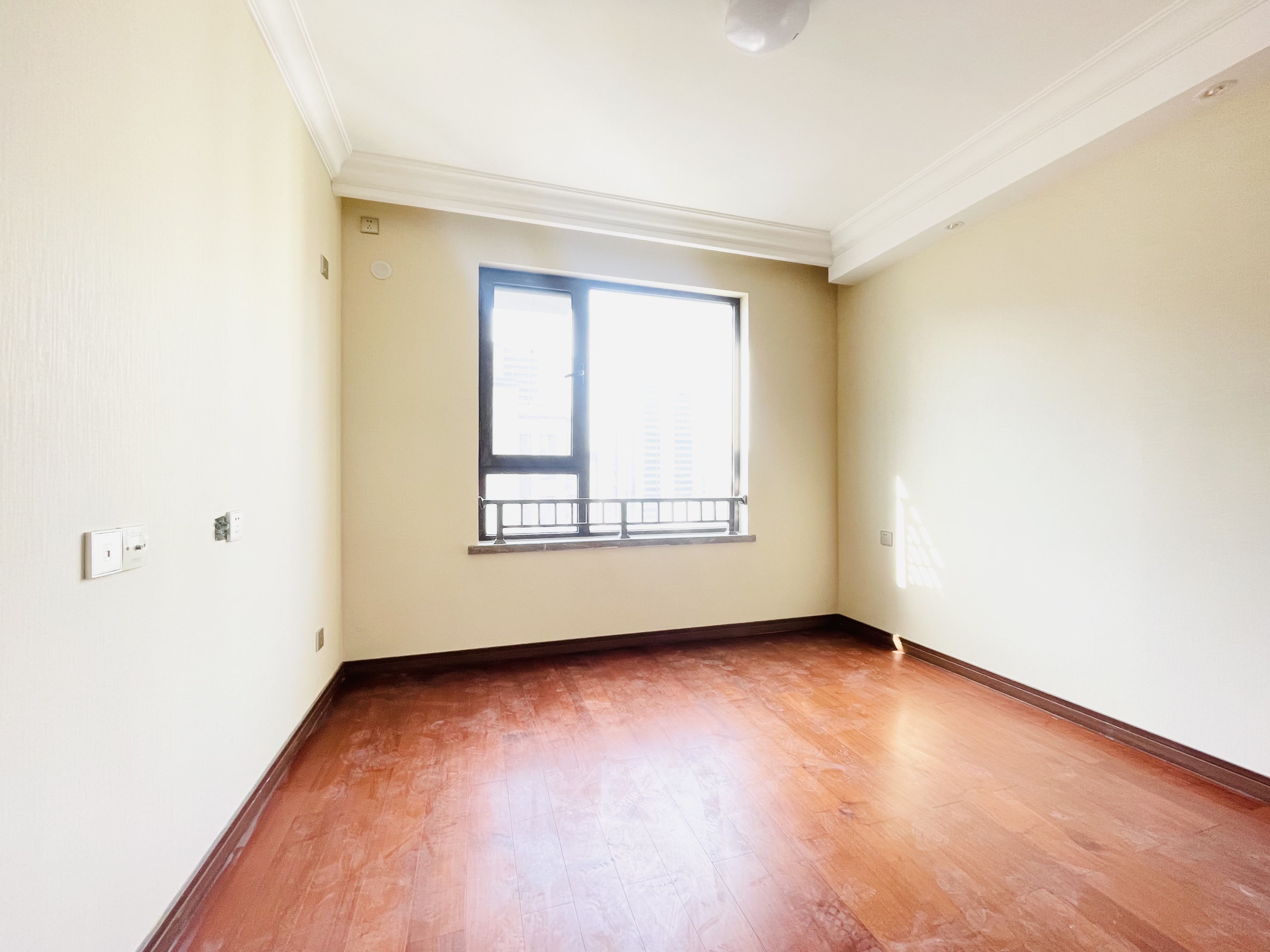 旭辉银盛泰金域蓝山