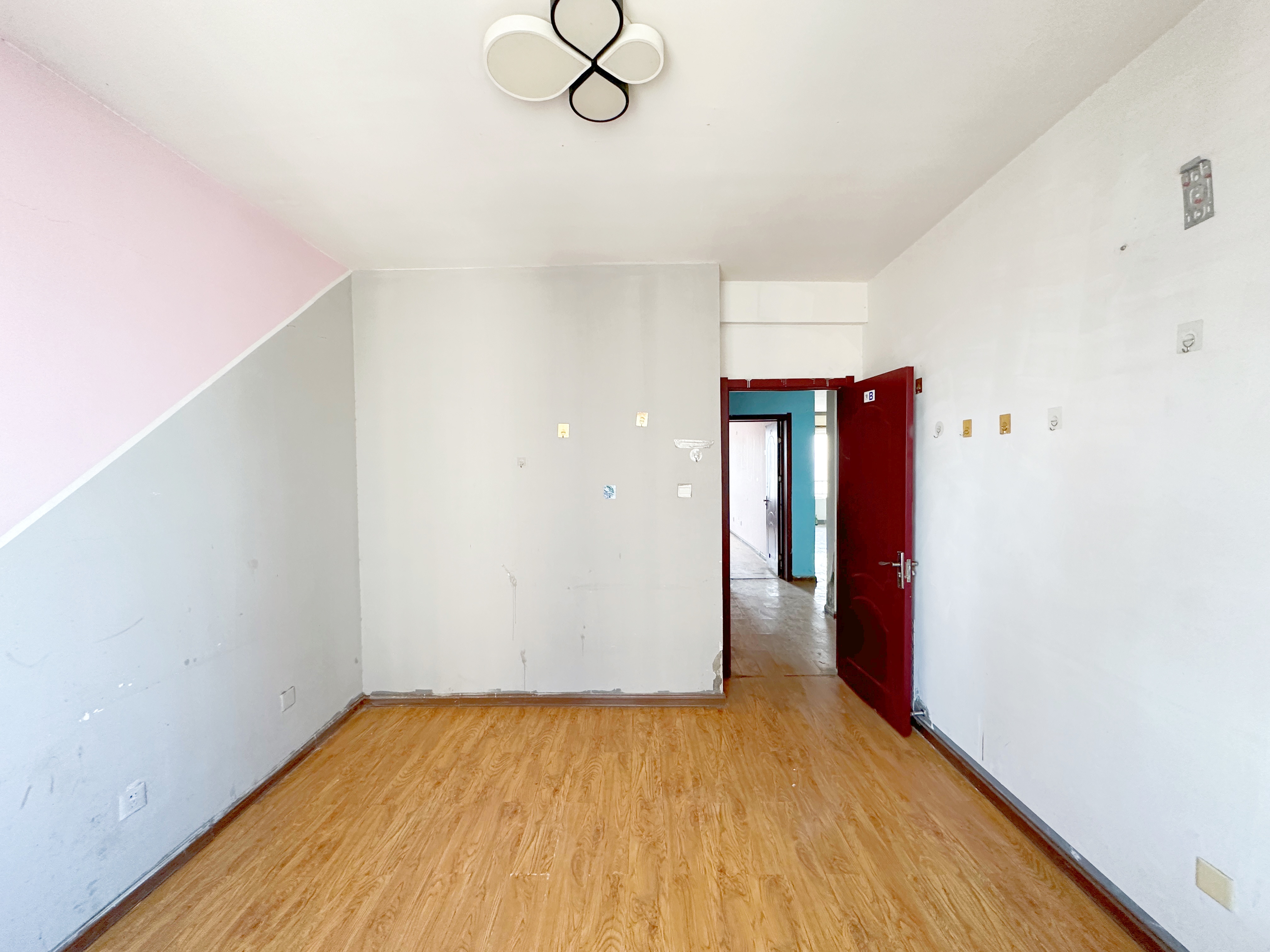 绿地新里梵尔赛公馆