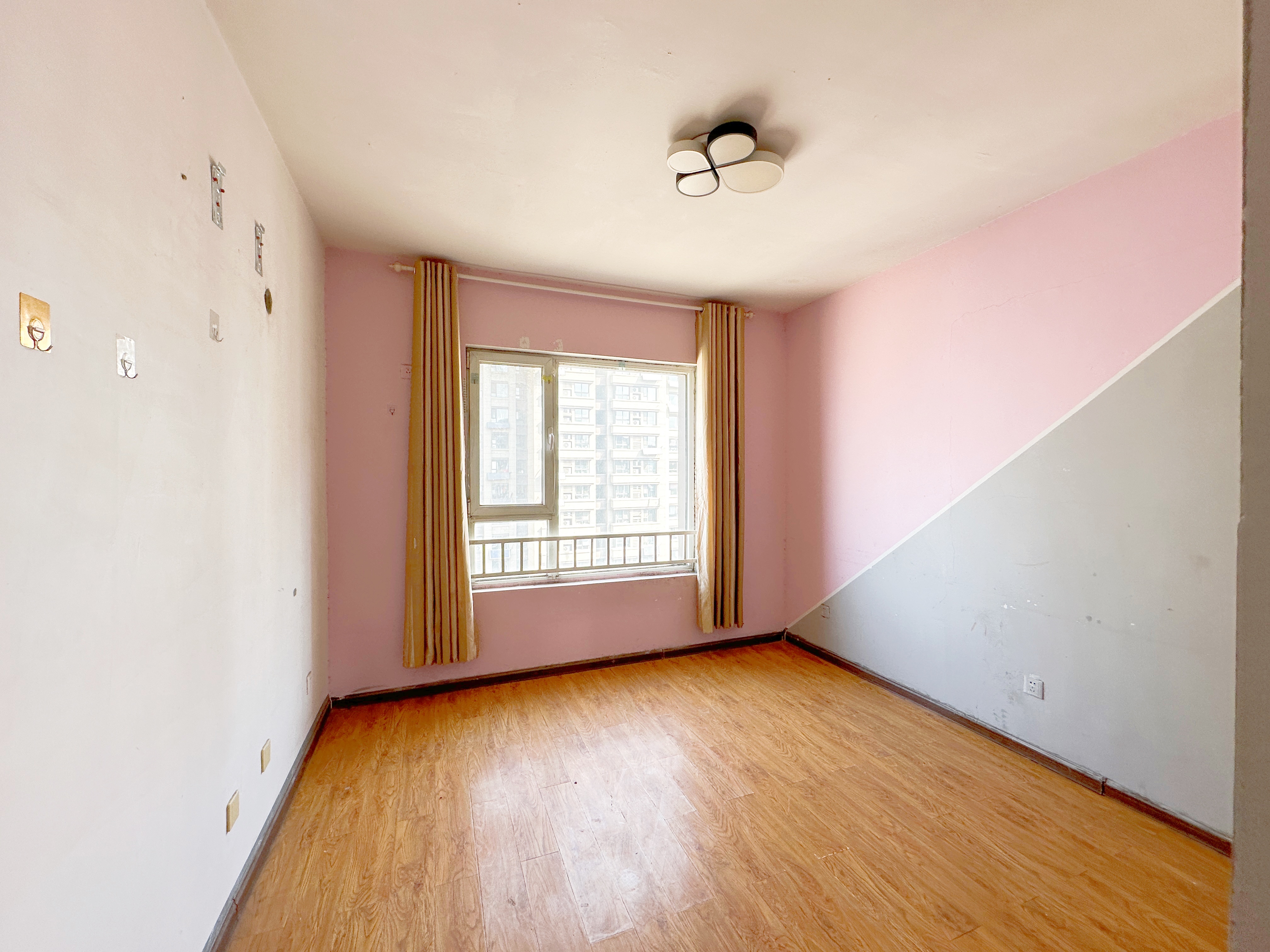 绿地新里梵尔赛公馆