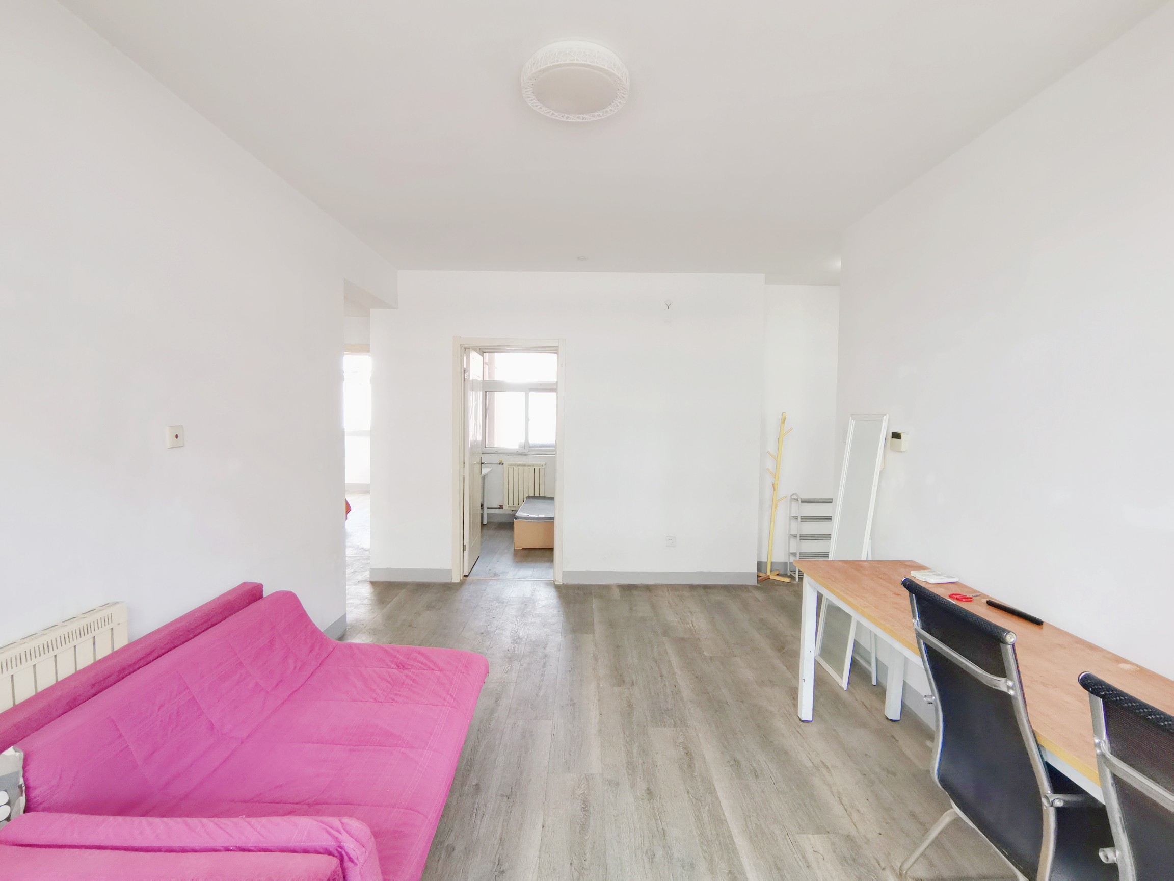  万达旁 单价12000 小高层三居室 有车位 双阳台 好楼层