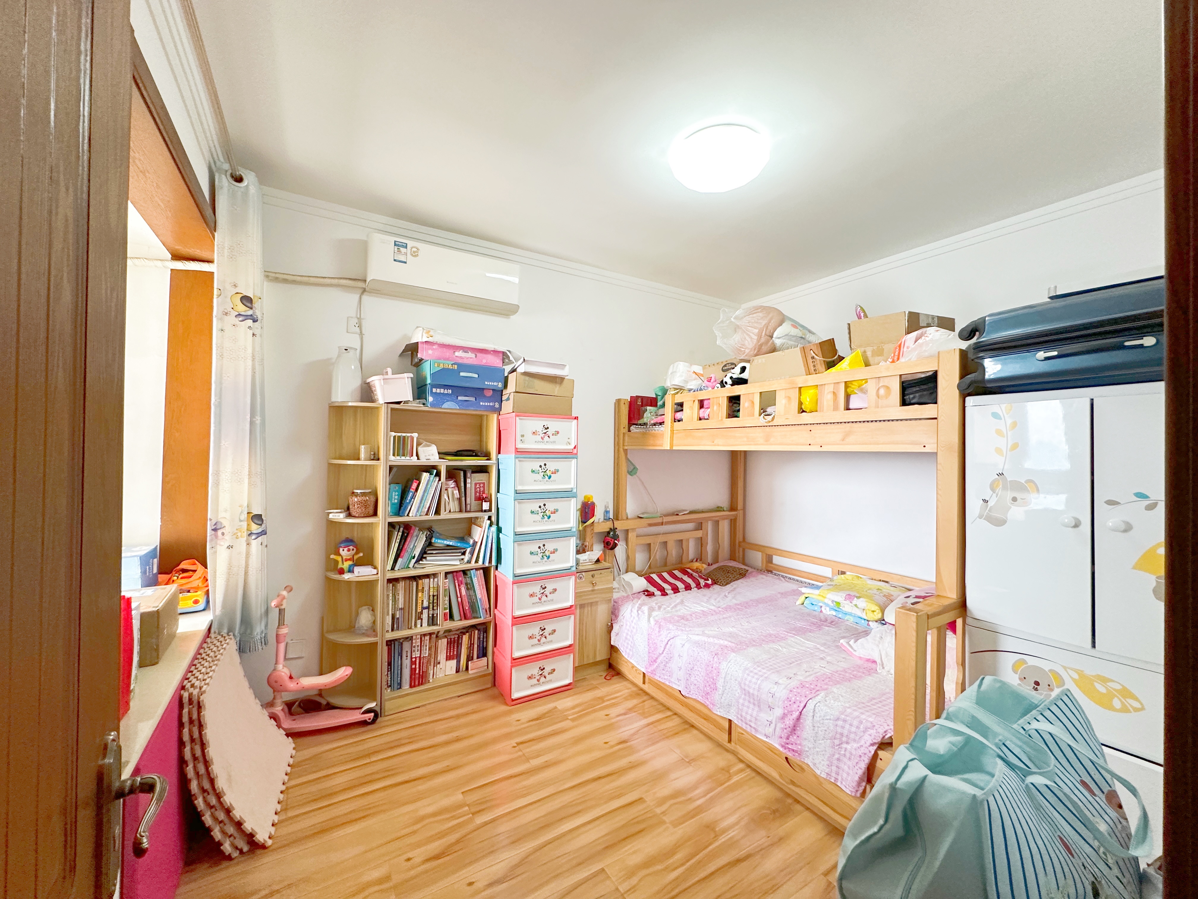 绿地新里梵尔赛公馆