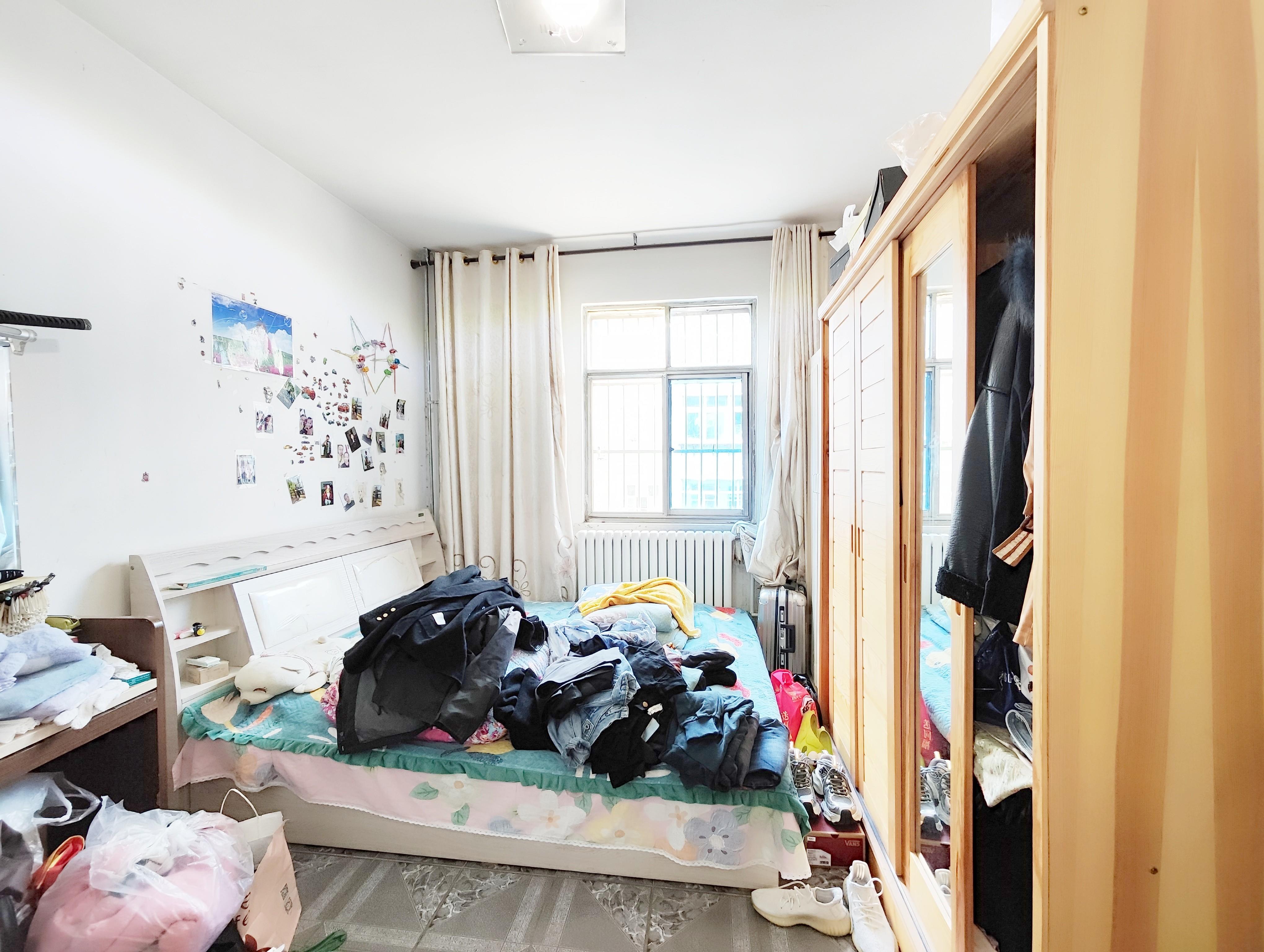 交校路路桥集团宿舍