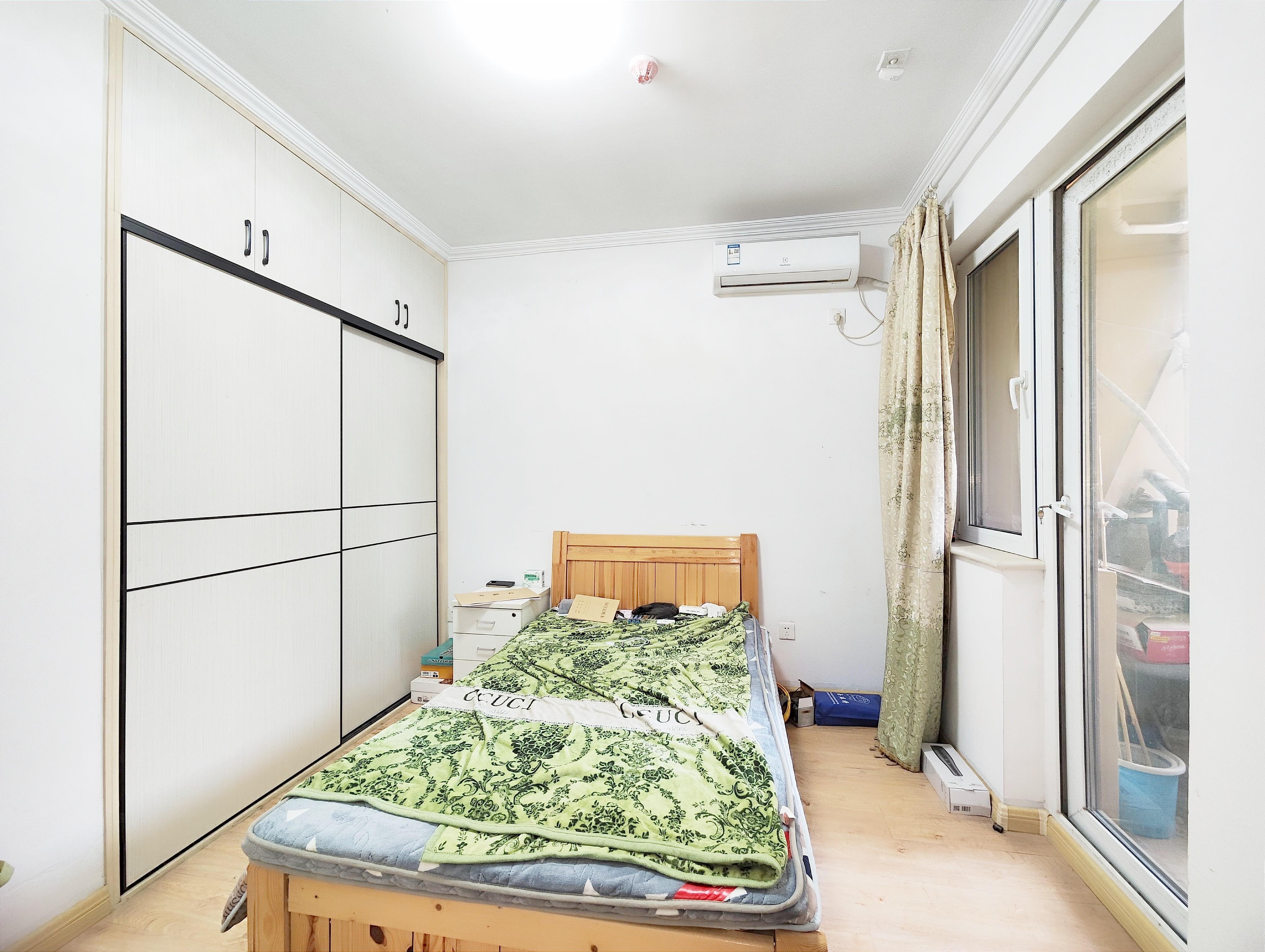 绿地新里香榭丽公馆