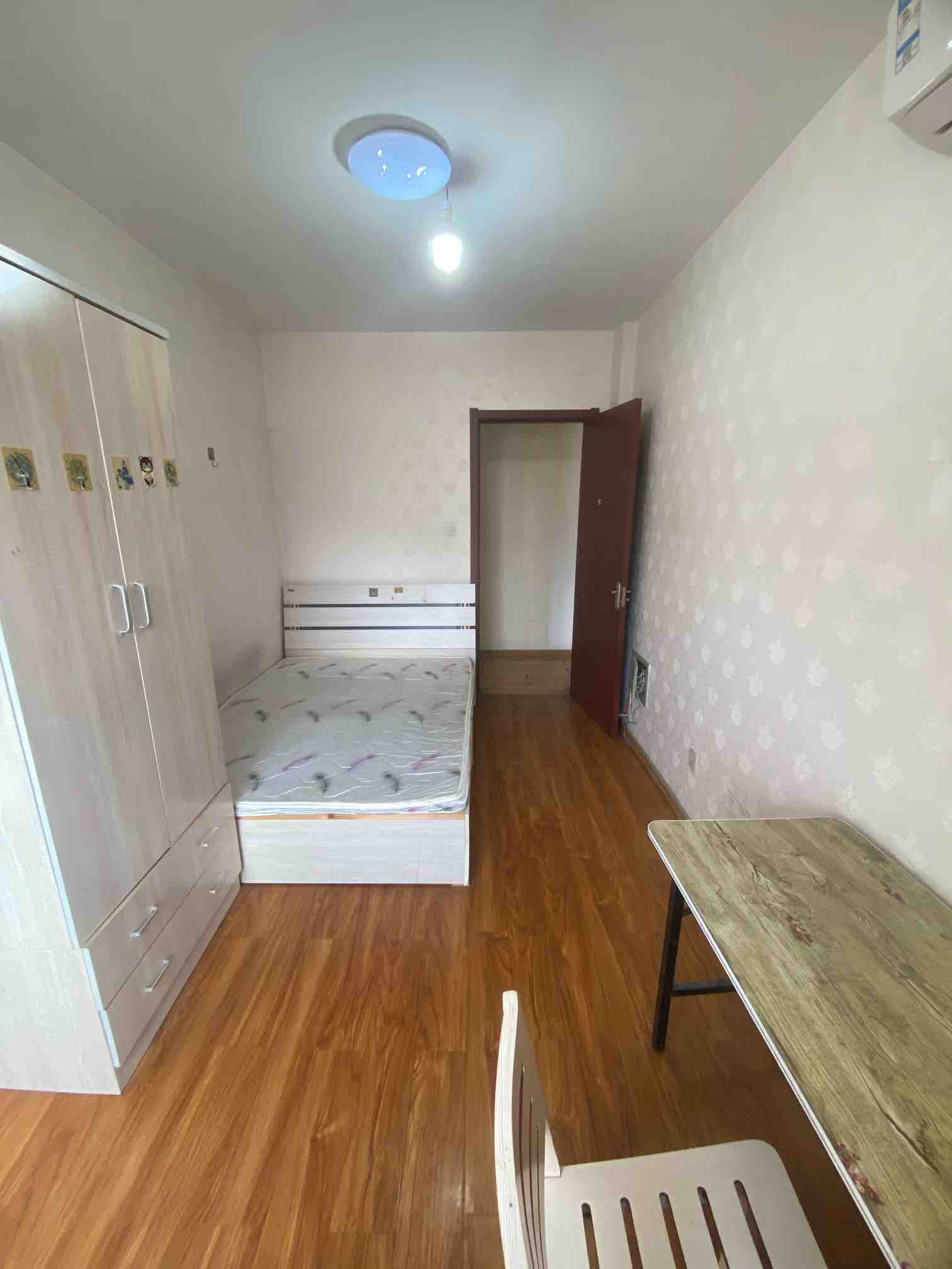 整租·奥体西路 保利华庭 3室2厅  精装修 家具家电齐全 拎包入住！！
