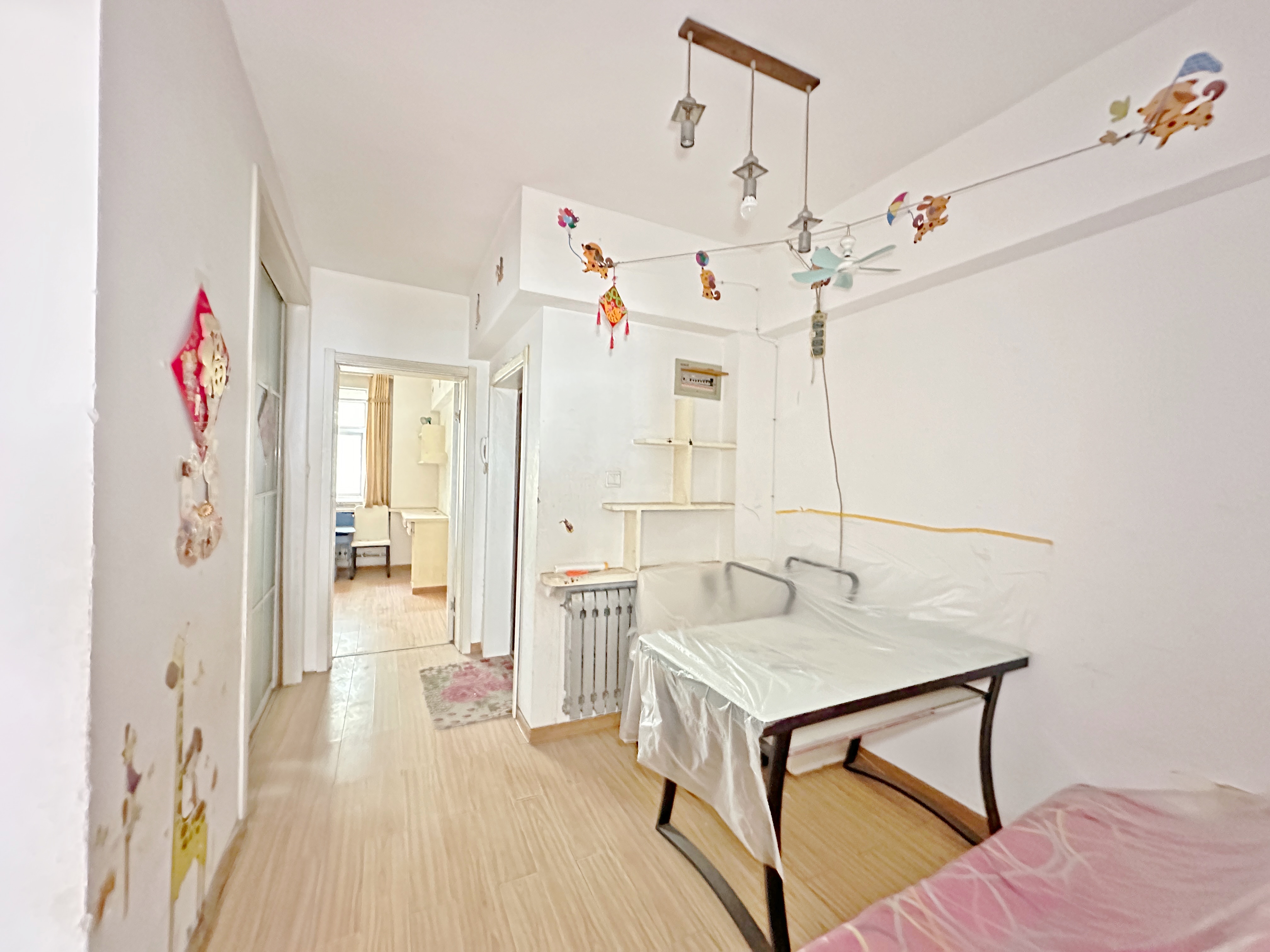 北小辛庄东街112号