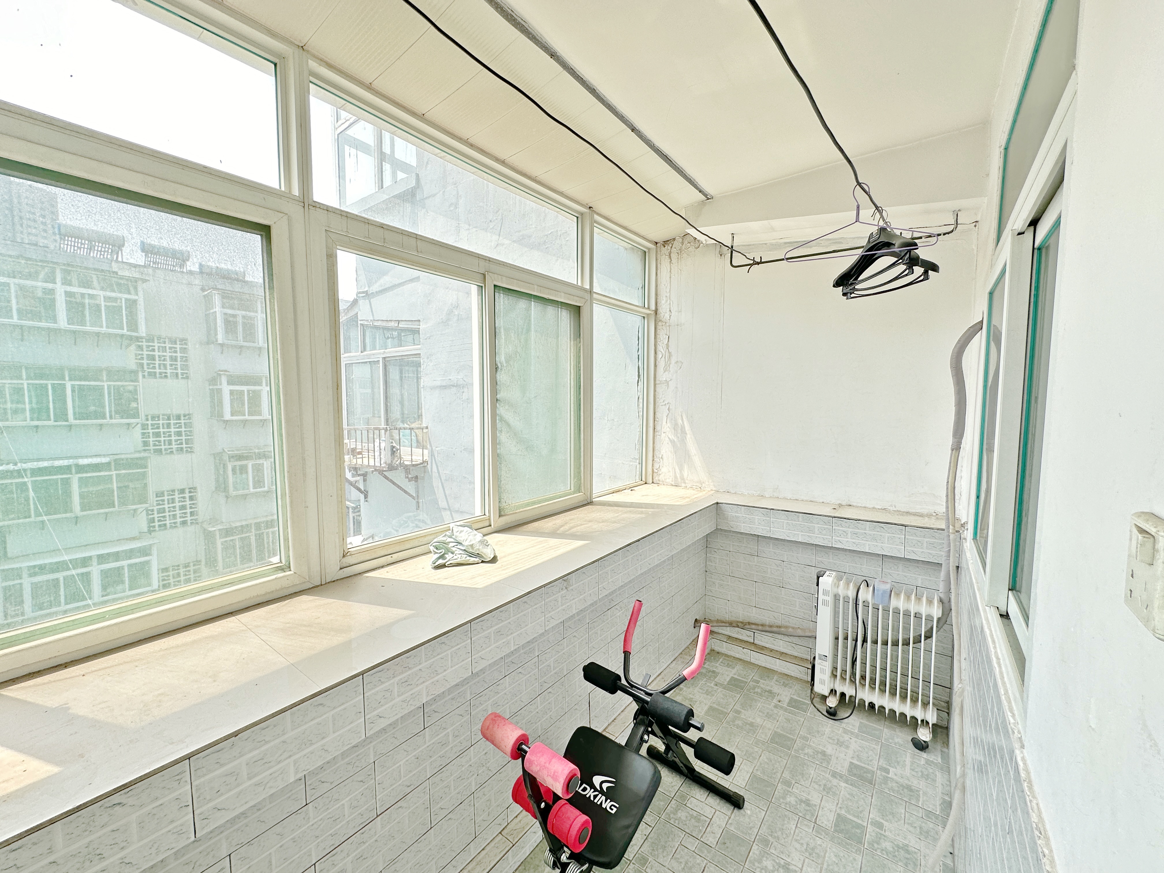 北小辛庄东街112号