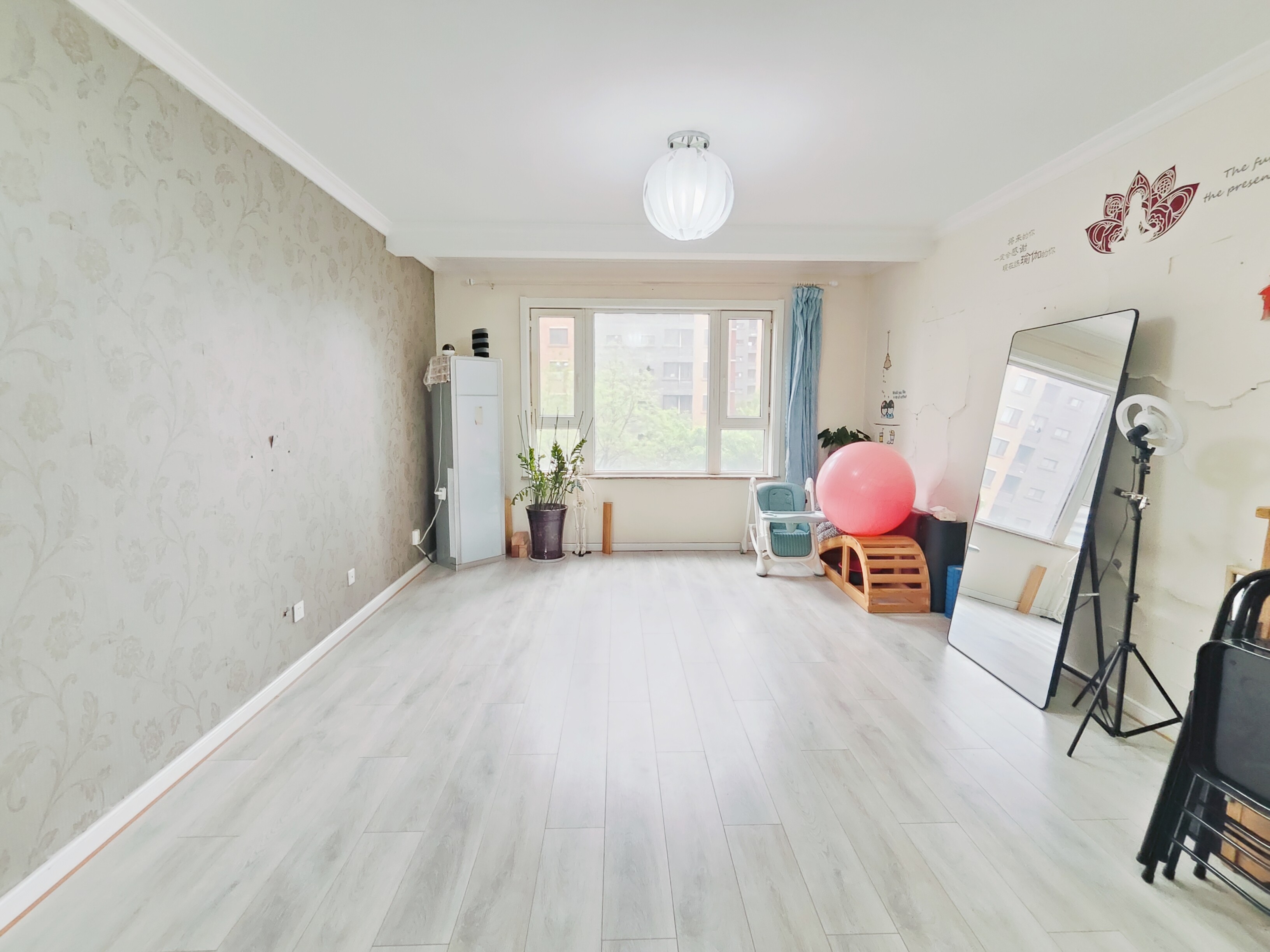  重汽翡翠清河 南北