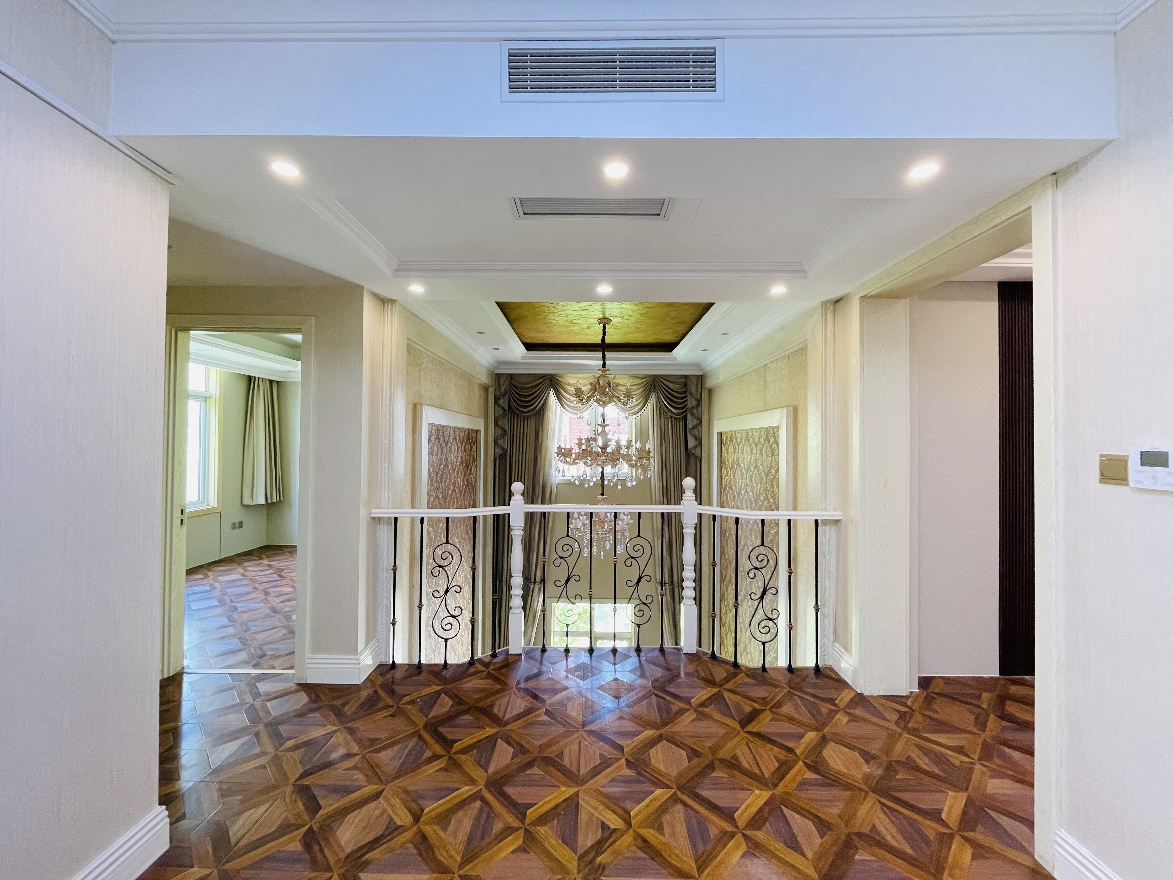 中海奥龙观邸别墅