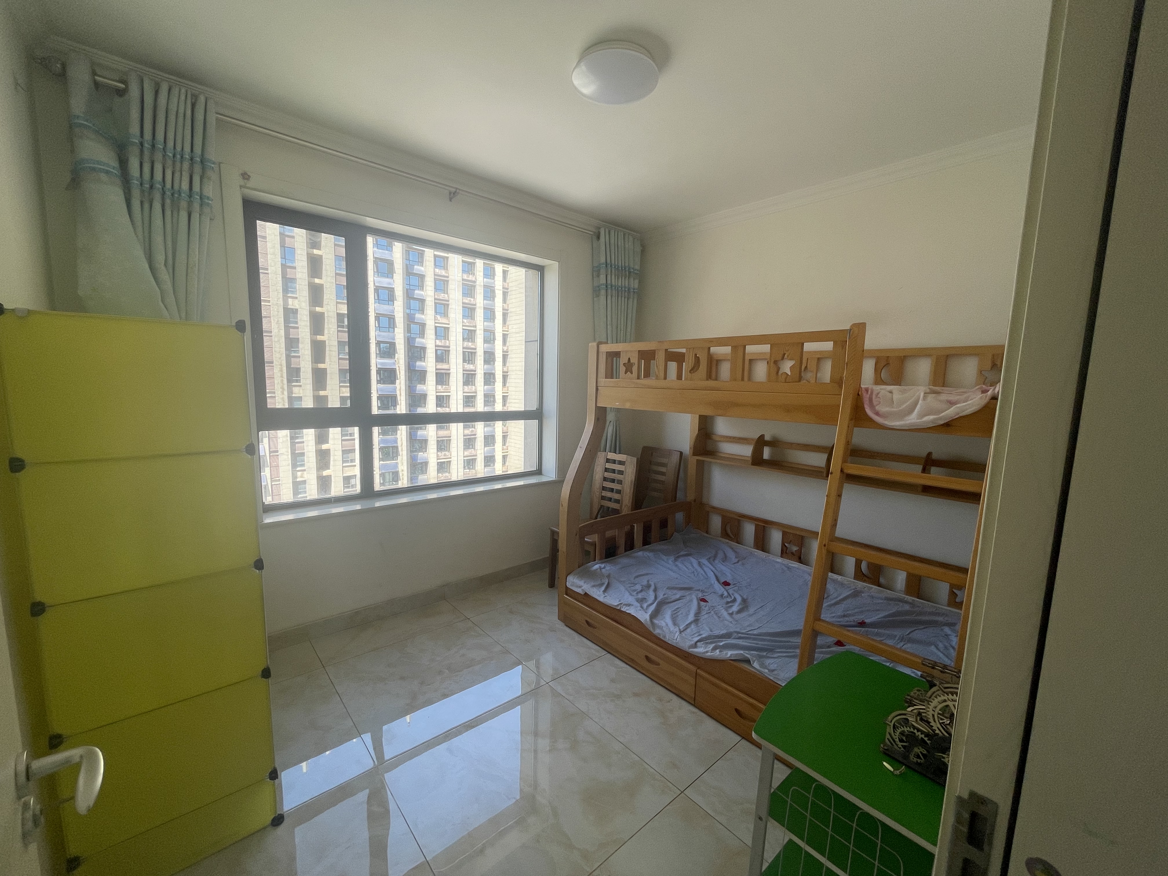 鲁邦奥林逸城东区