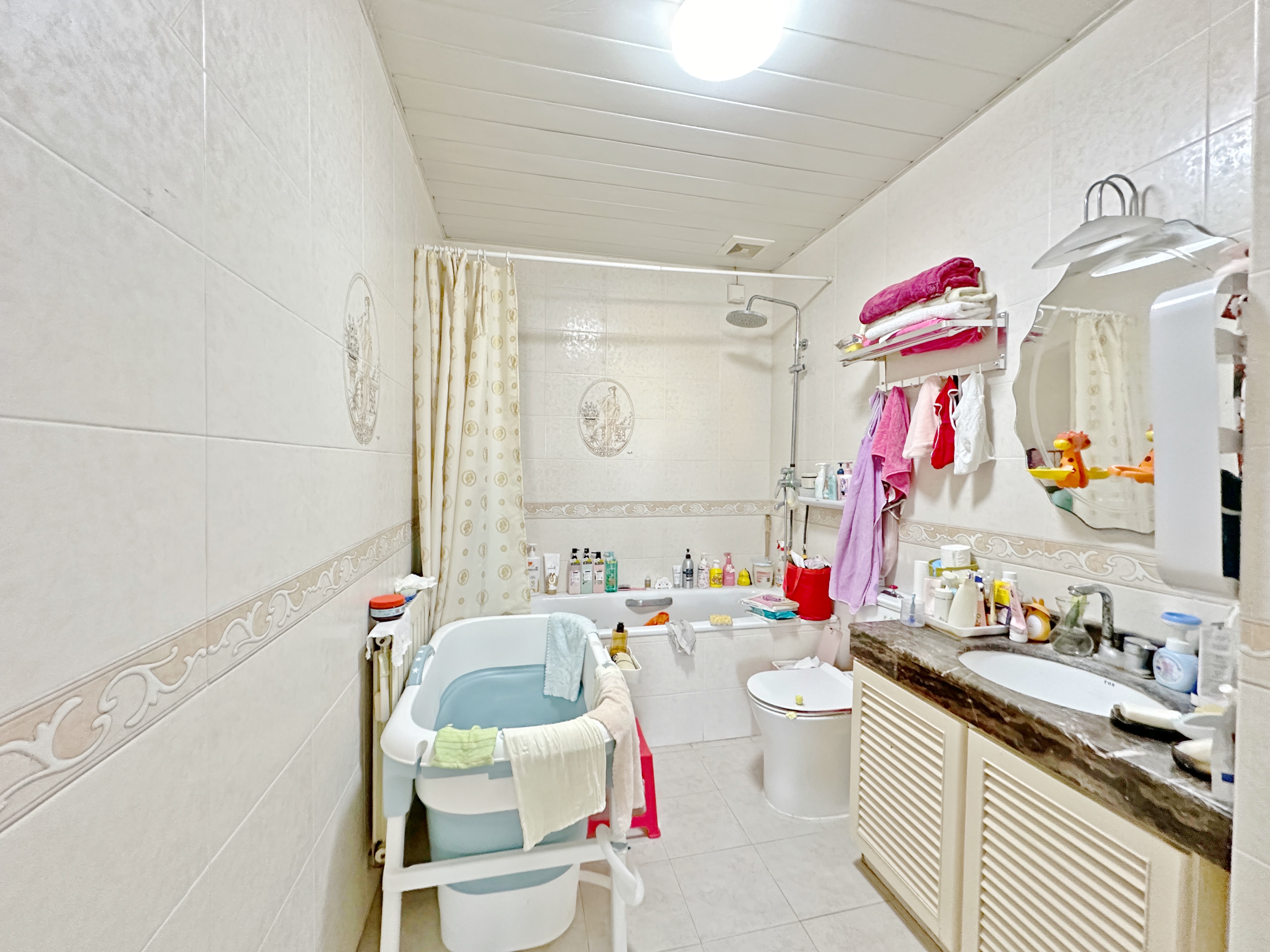 卧龙花园龙和苑