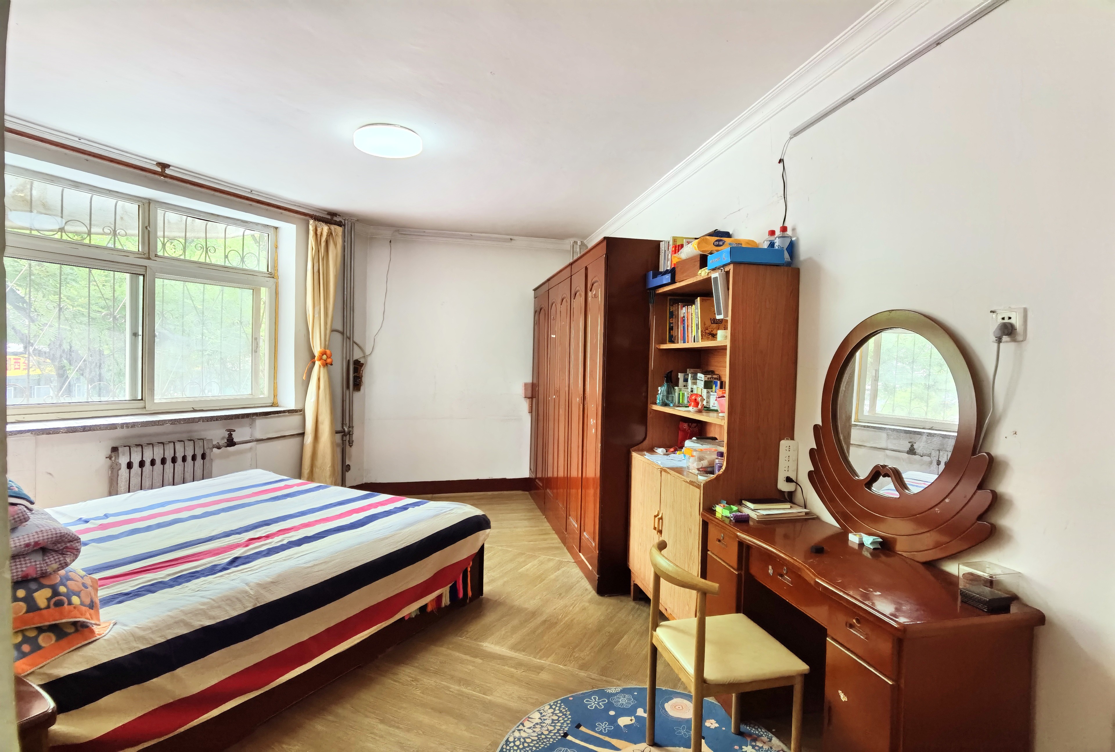 经六路单位宿舍