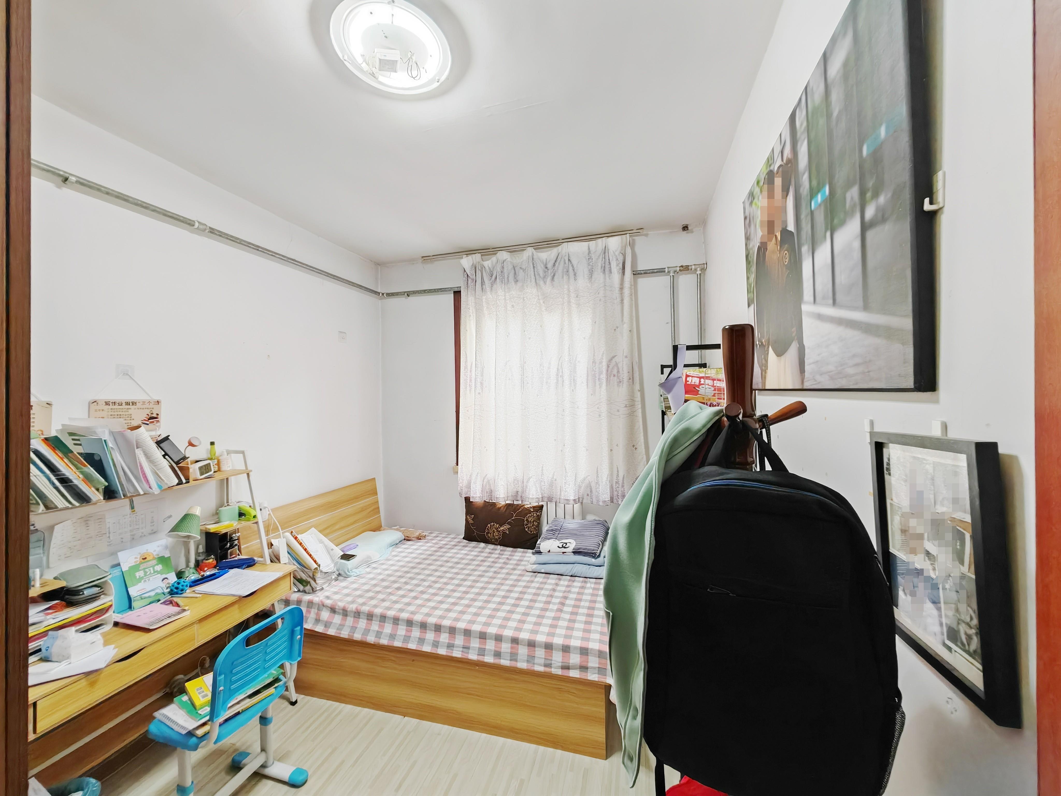 山师教工三宿舍