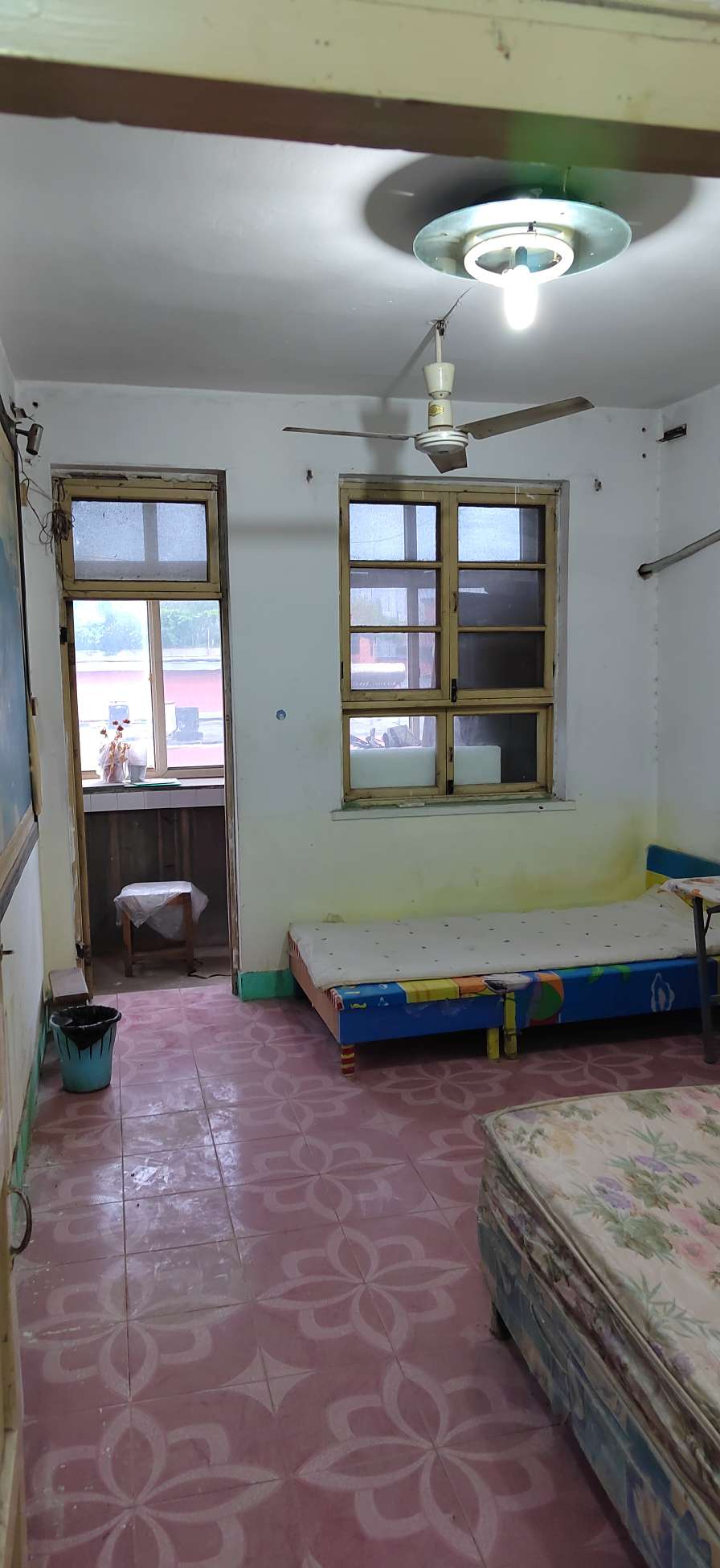 纬十二路单位宿舍