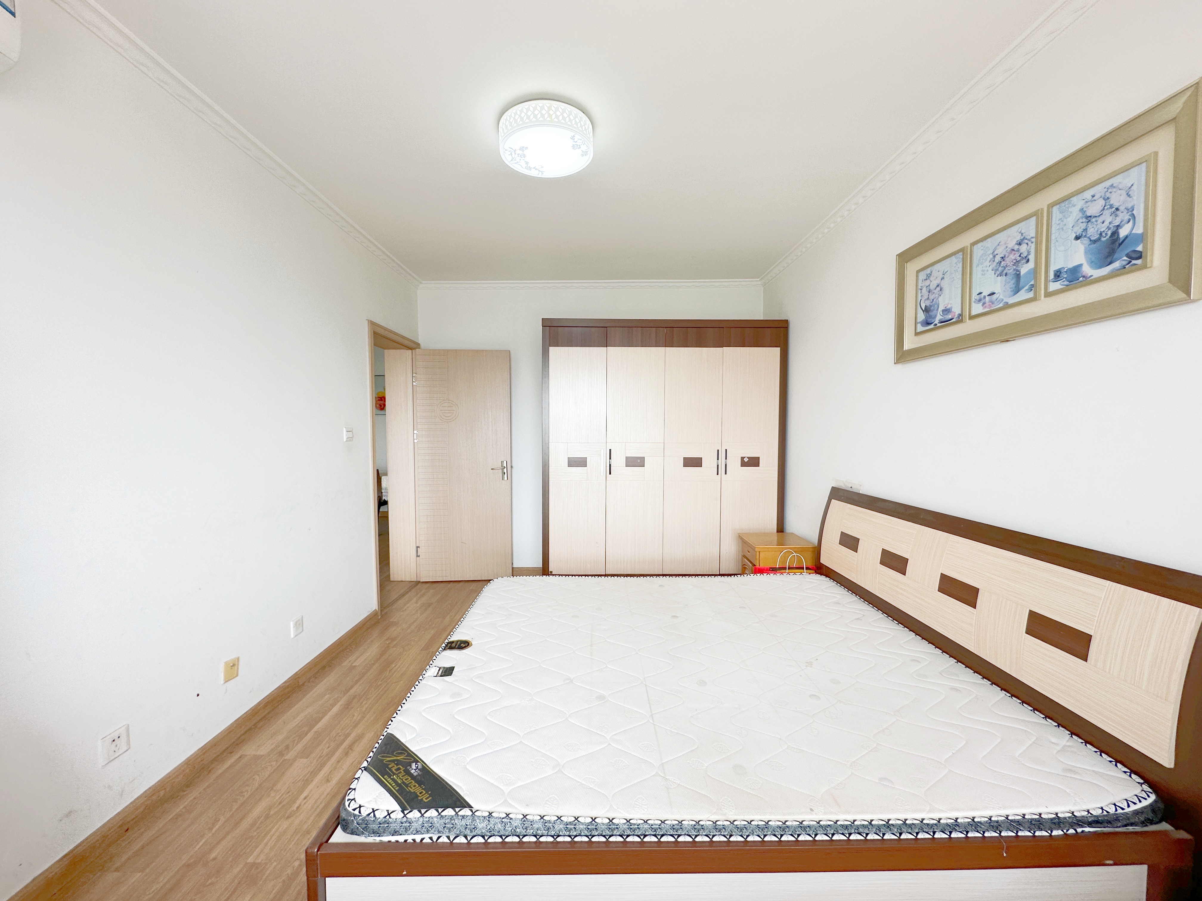 绿地新里梵尔赛公馆