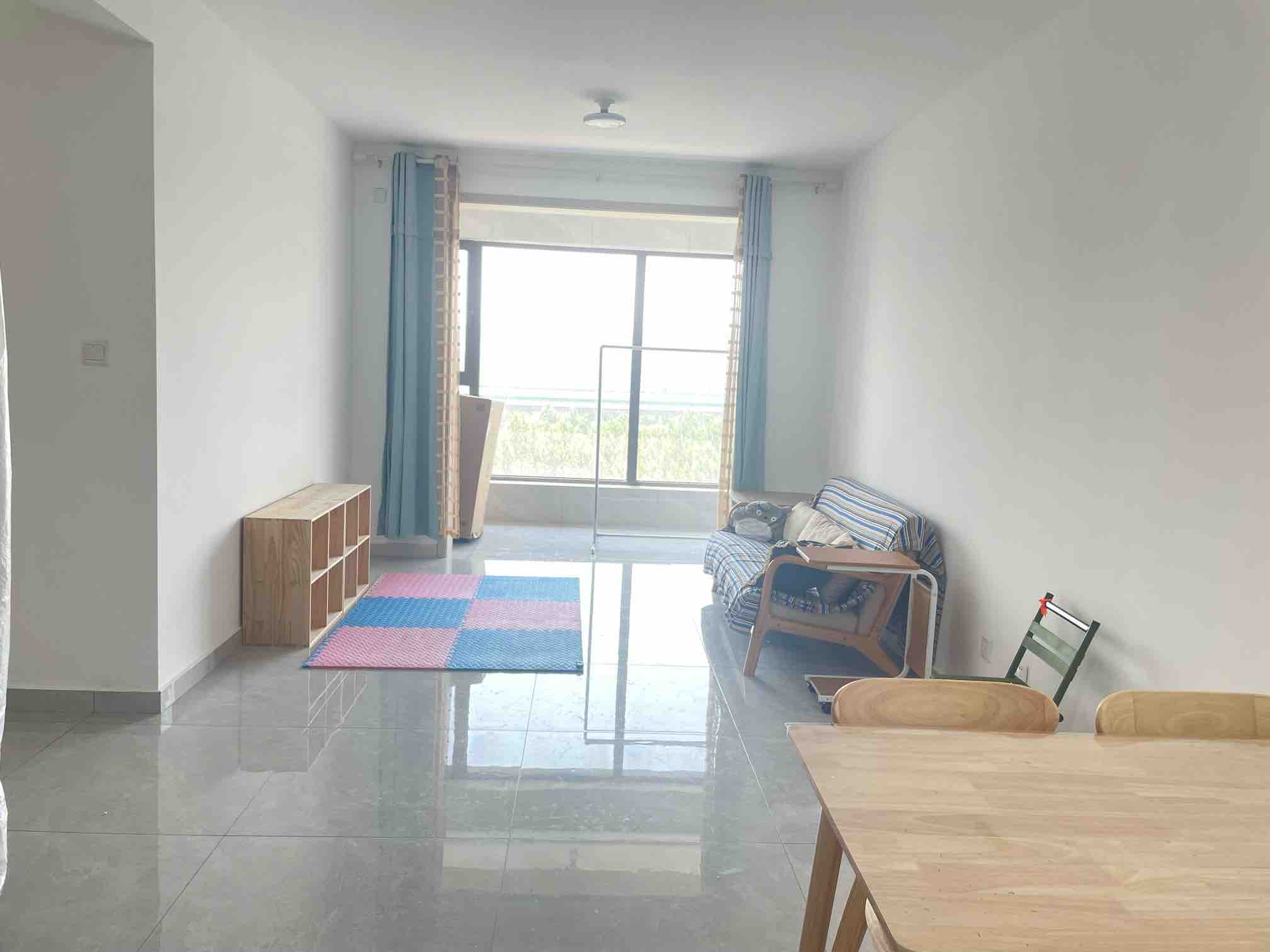 
							中建蔚蓝之城