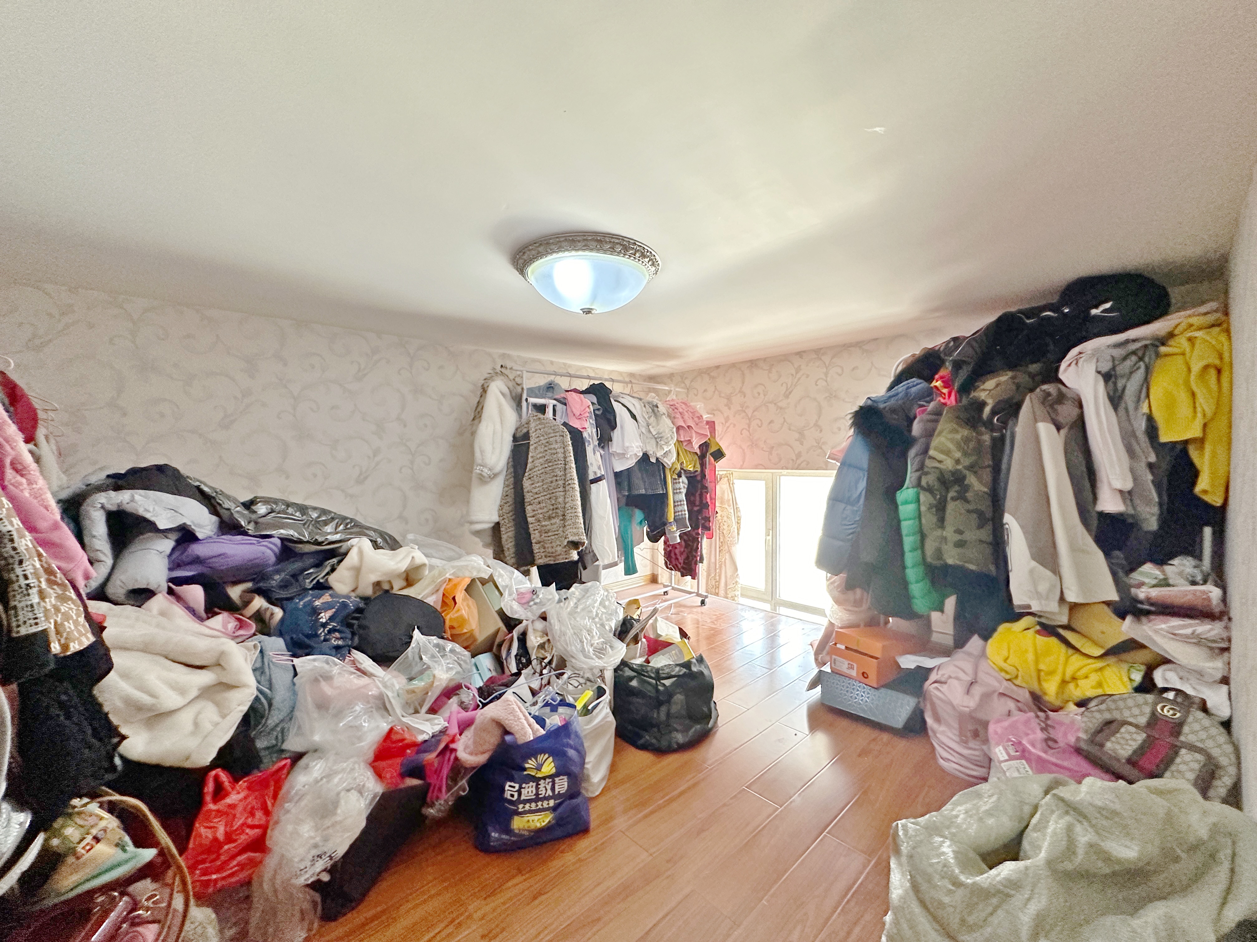 新世界阳光花园