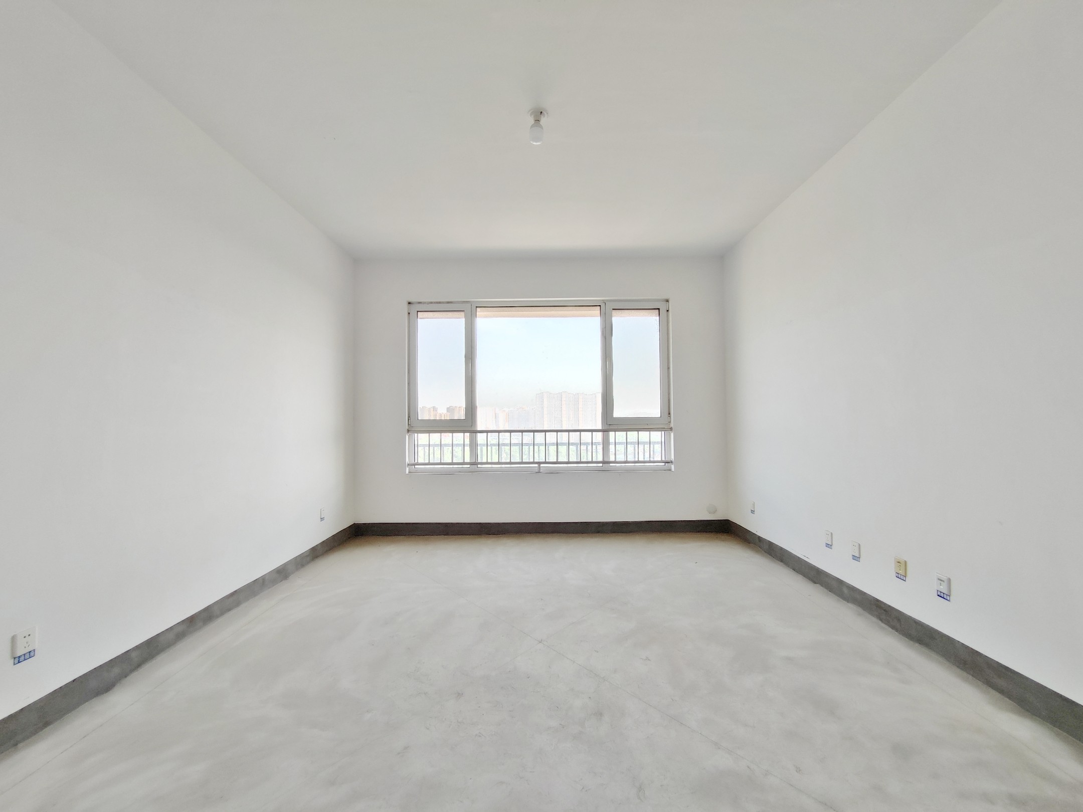  绿城腊山御园 南北