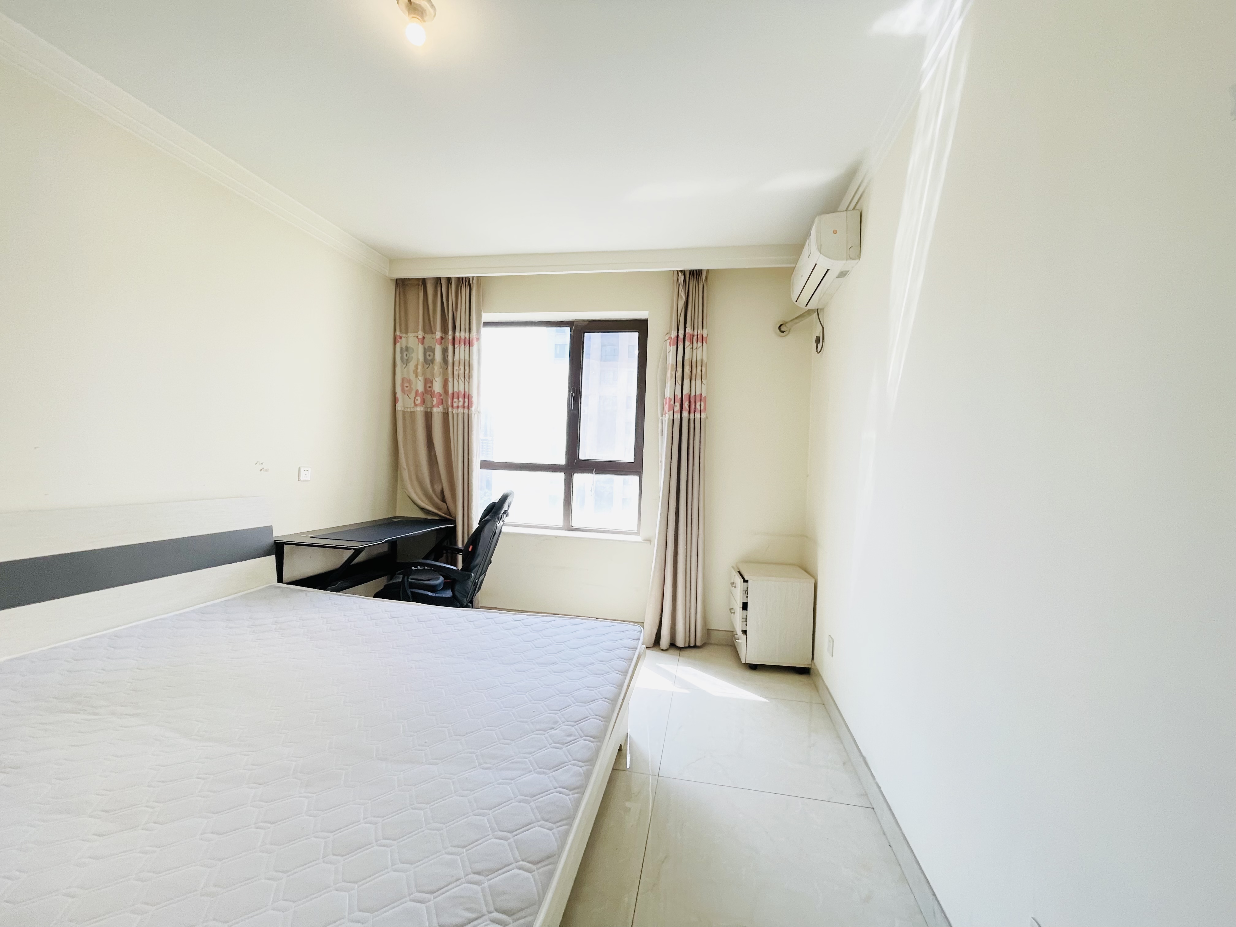 鲁邦奥林逸城东区