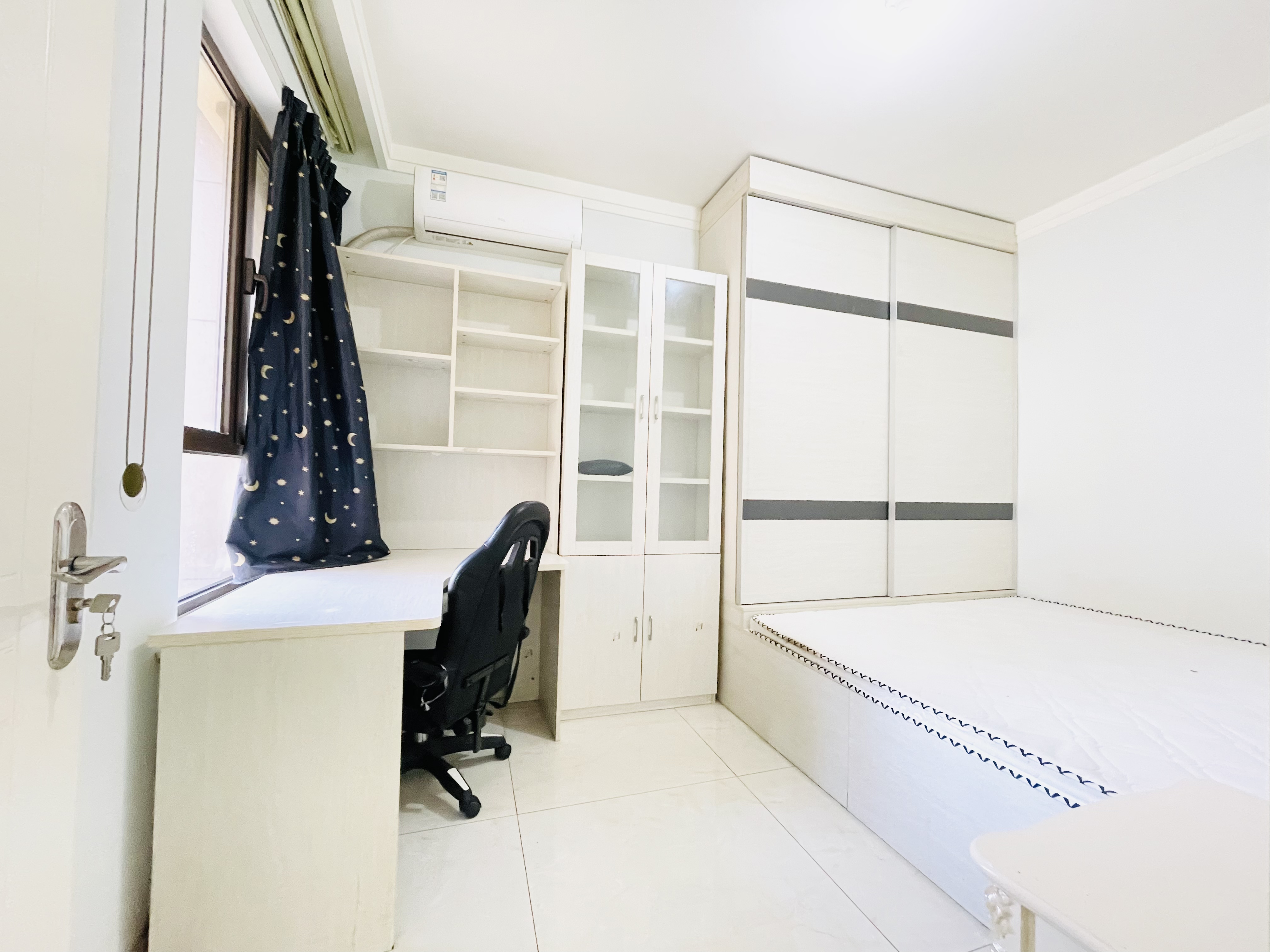 鲁邦奥林逸城东区