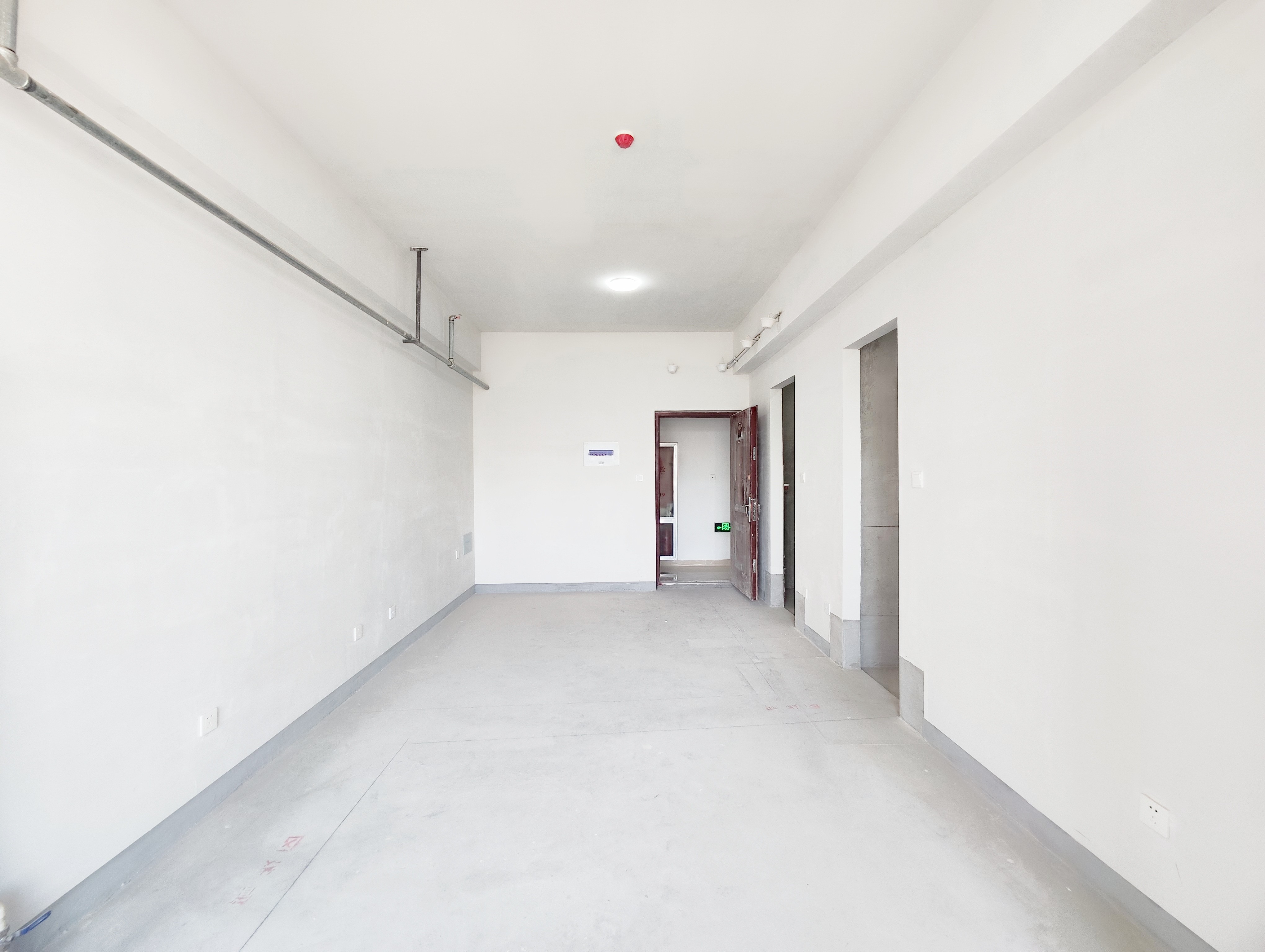  路港商业广场 南