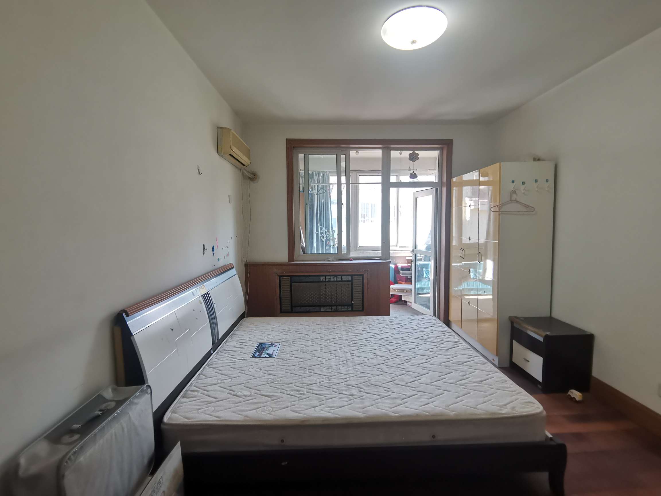 卧龙花园龙和苑