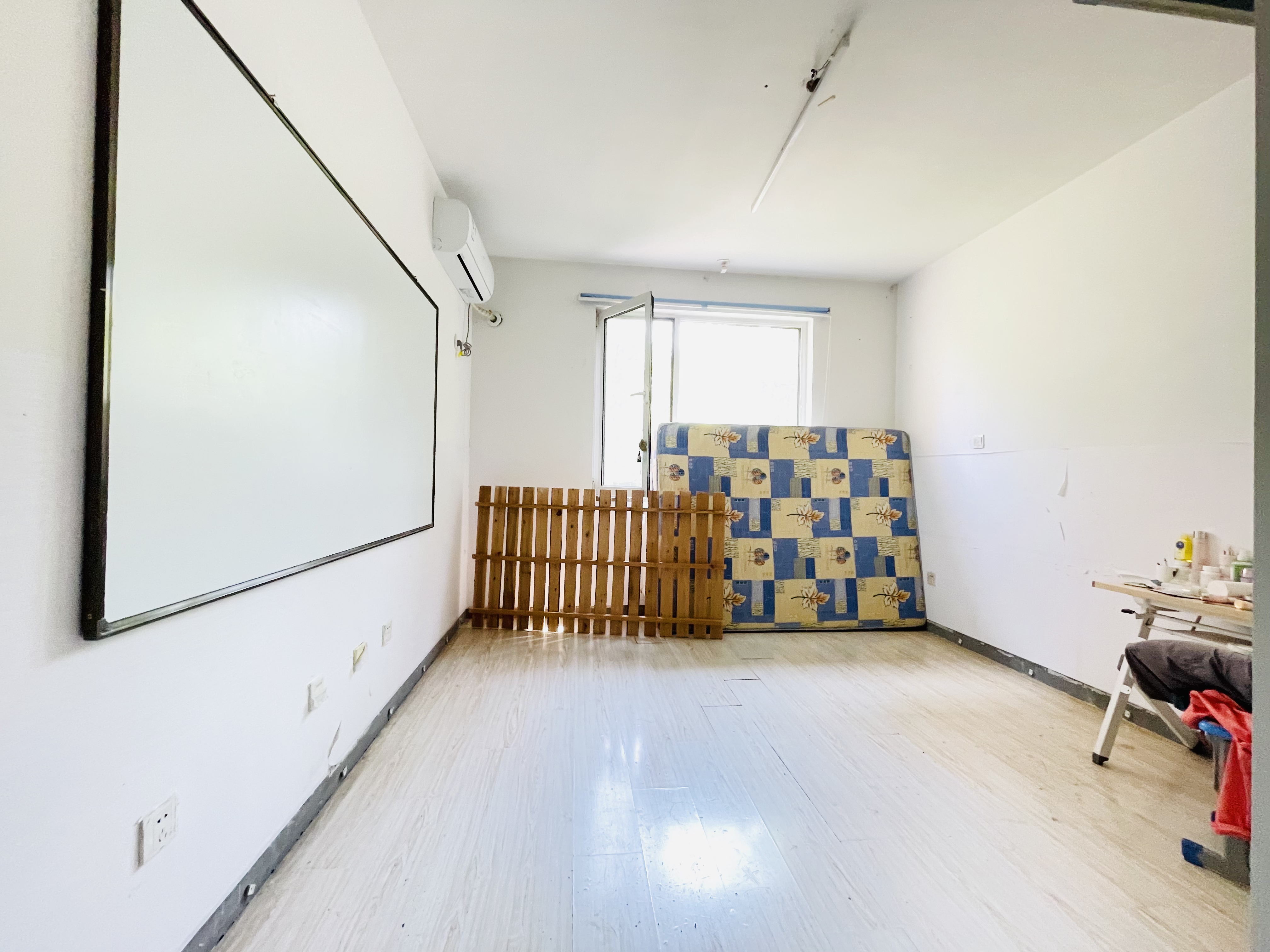 东城逸家逸贤园