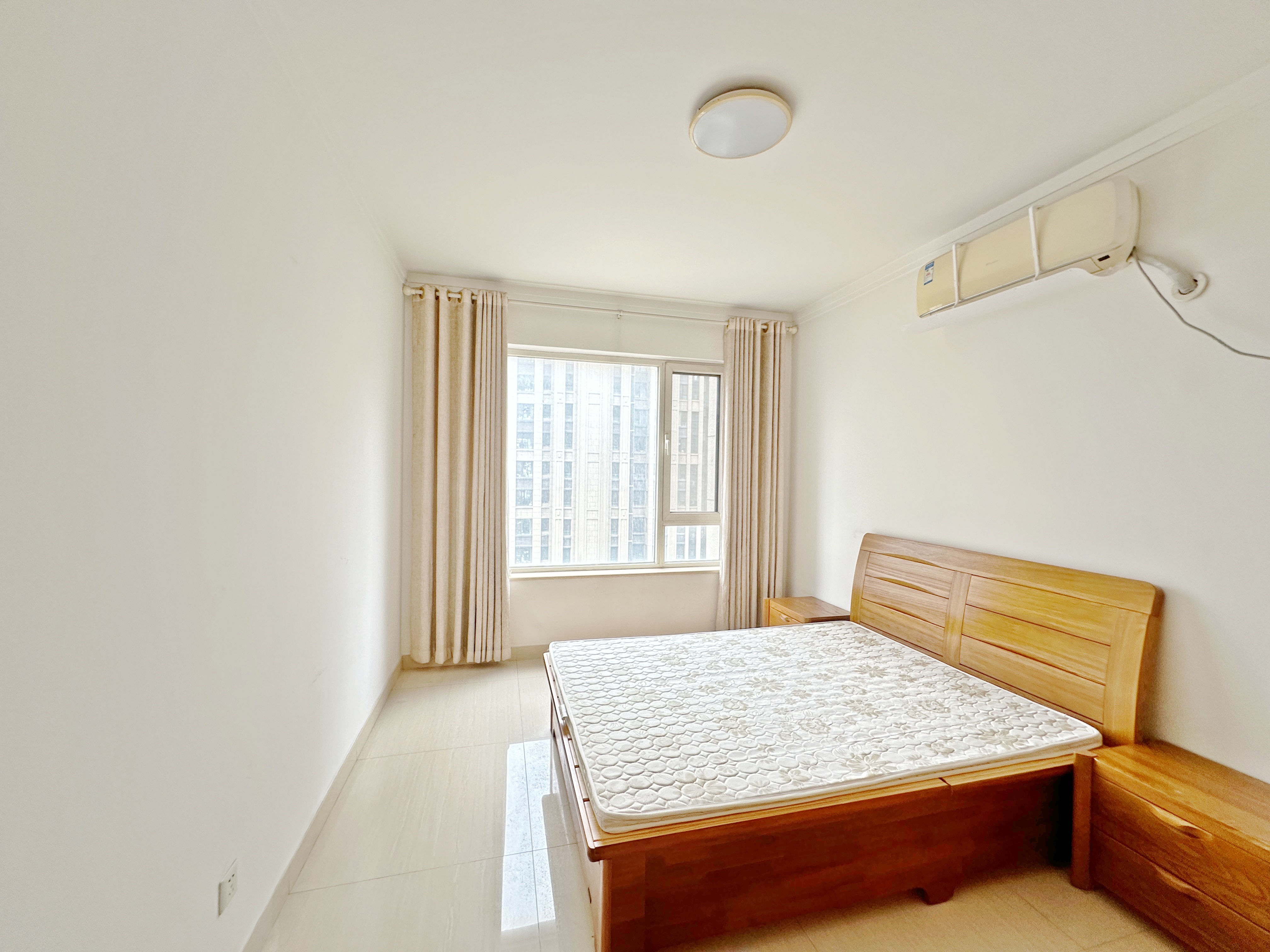 绿地新里卢浮公馆