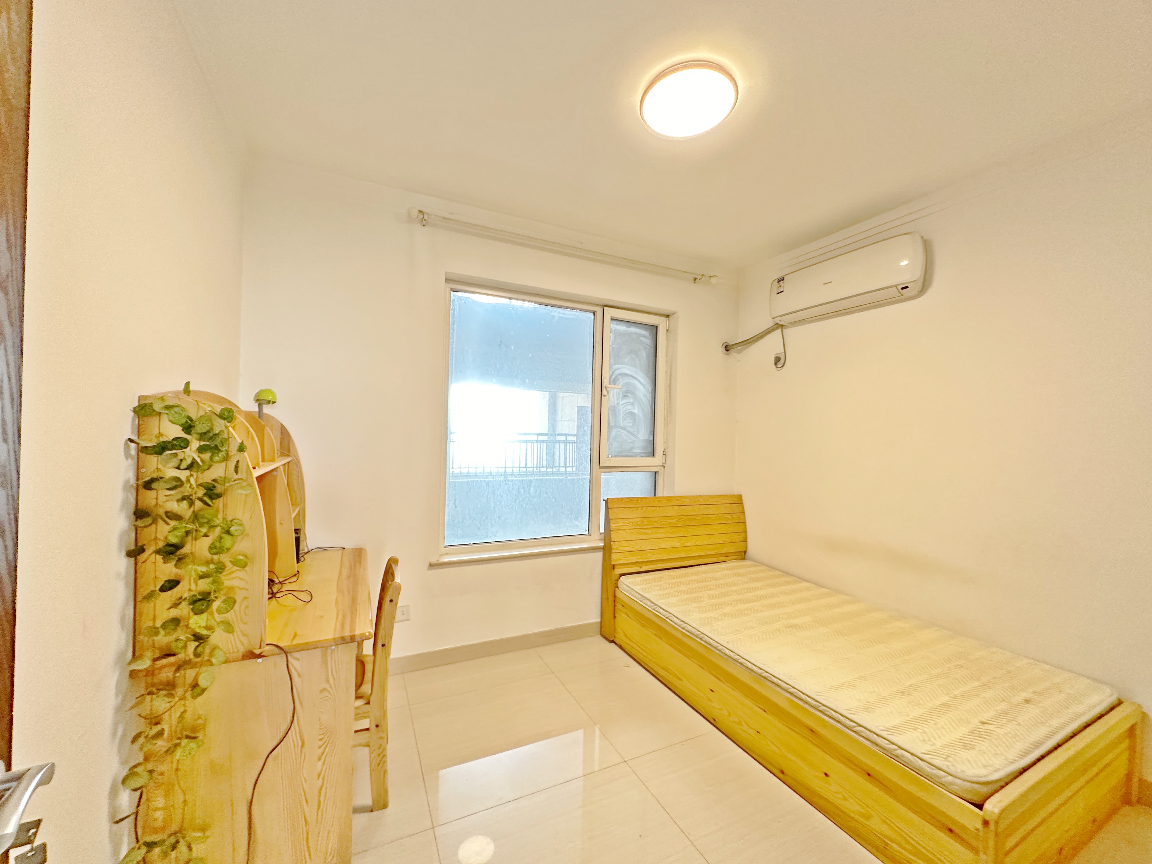 绿地新里卢浮公馆