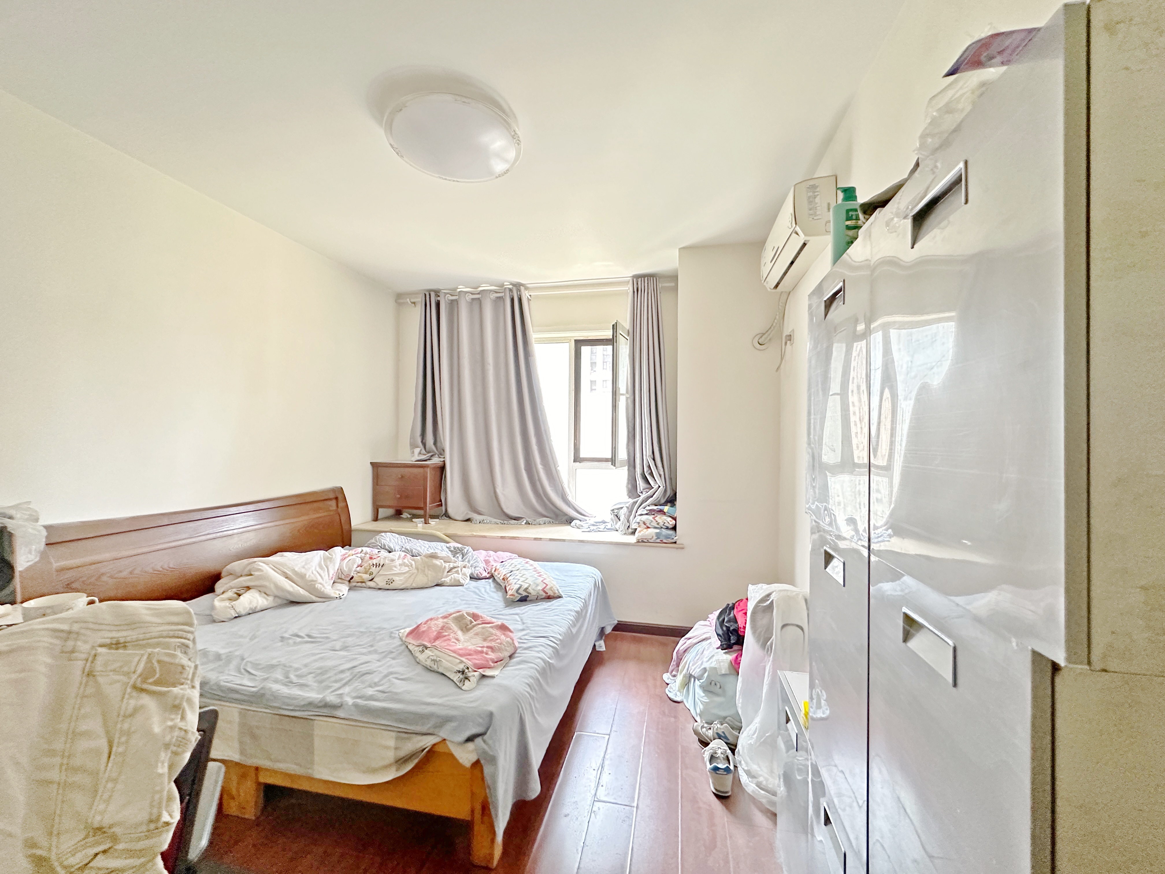 绿地新里卢浮公馆