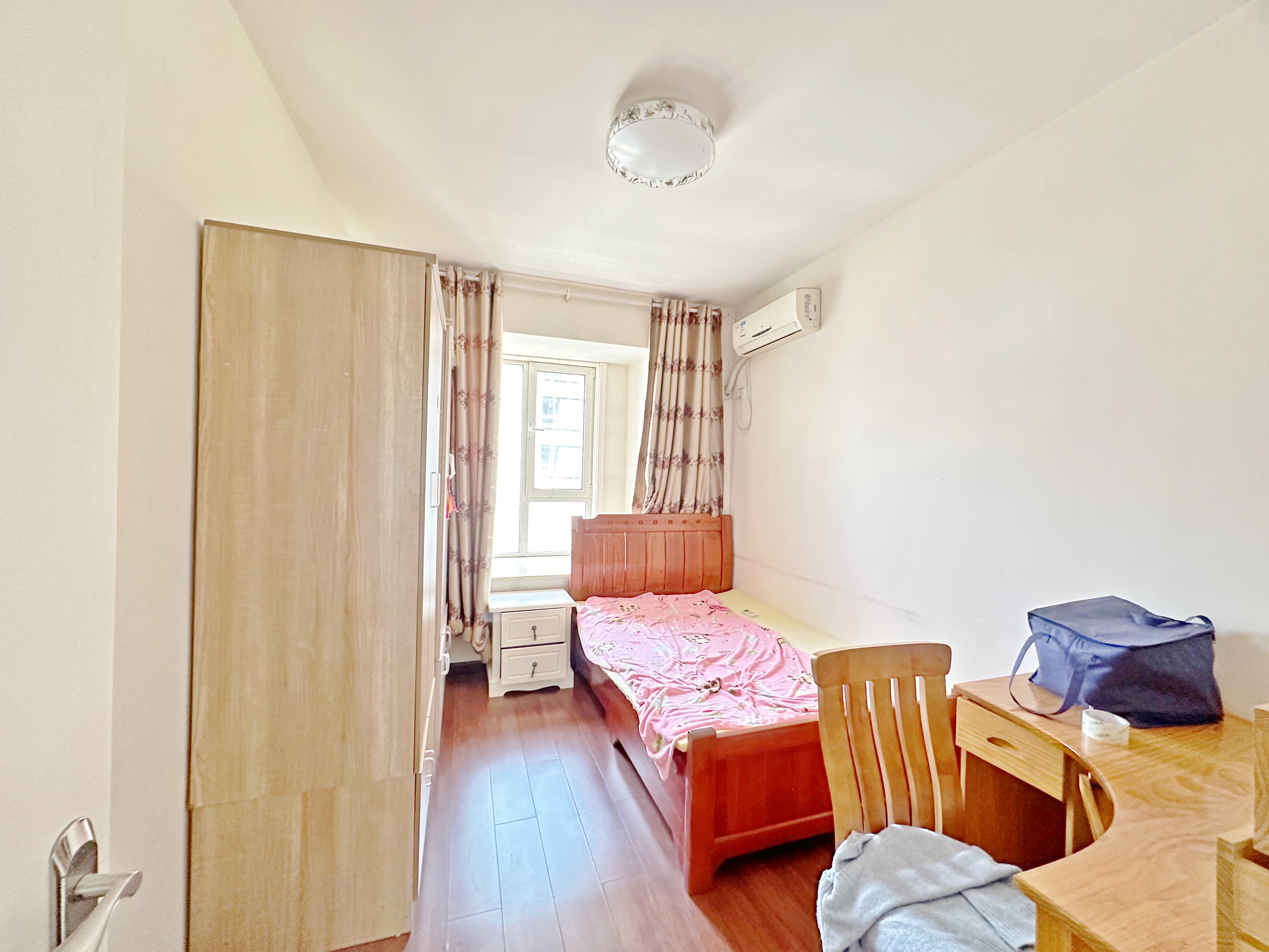 绿地新里卢浮公馆