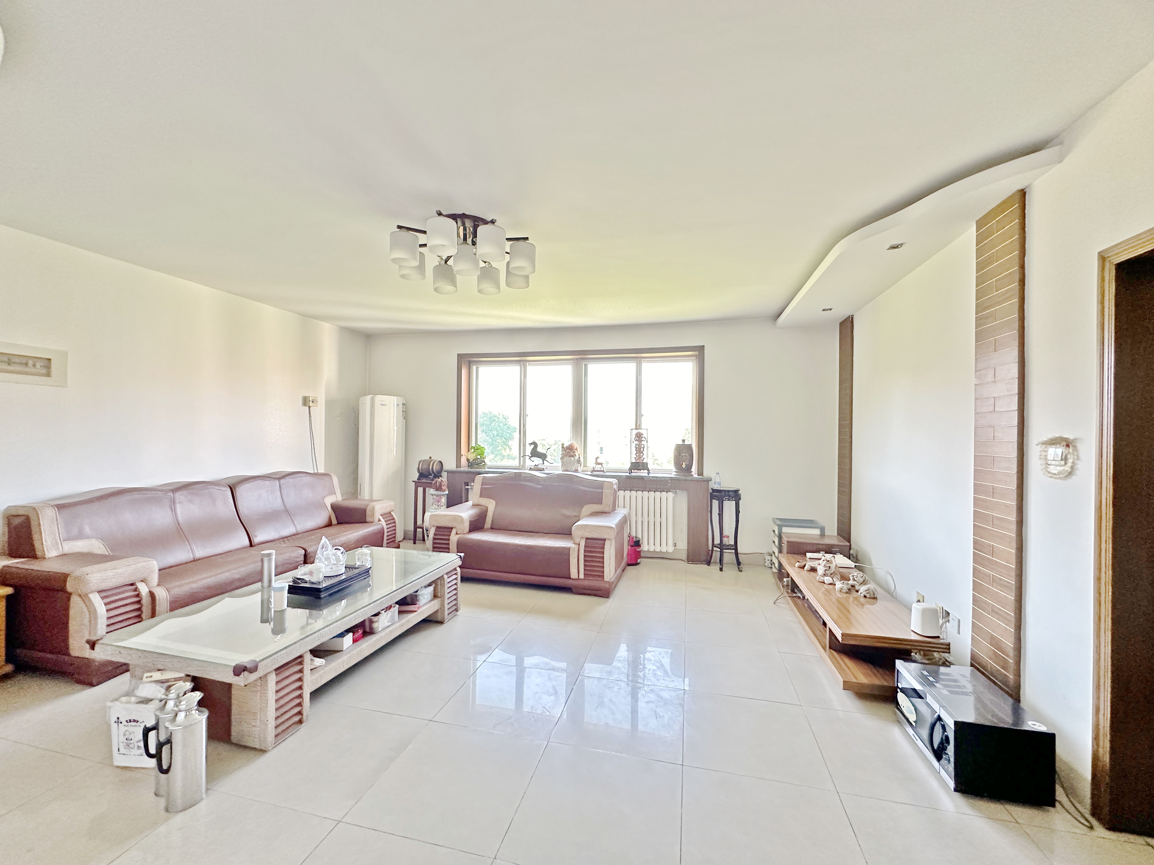 卧龙花园龙和苑