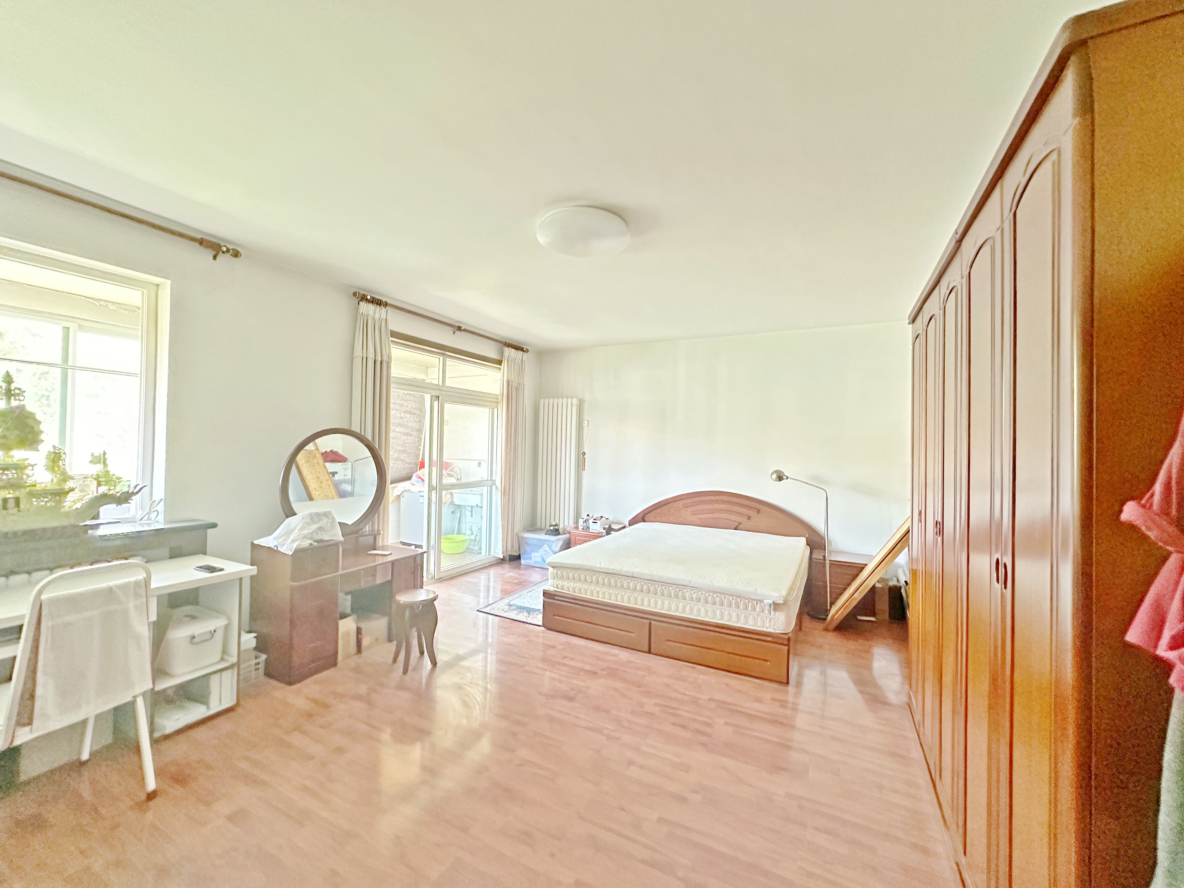 卧龙花园龙和苑