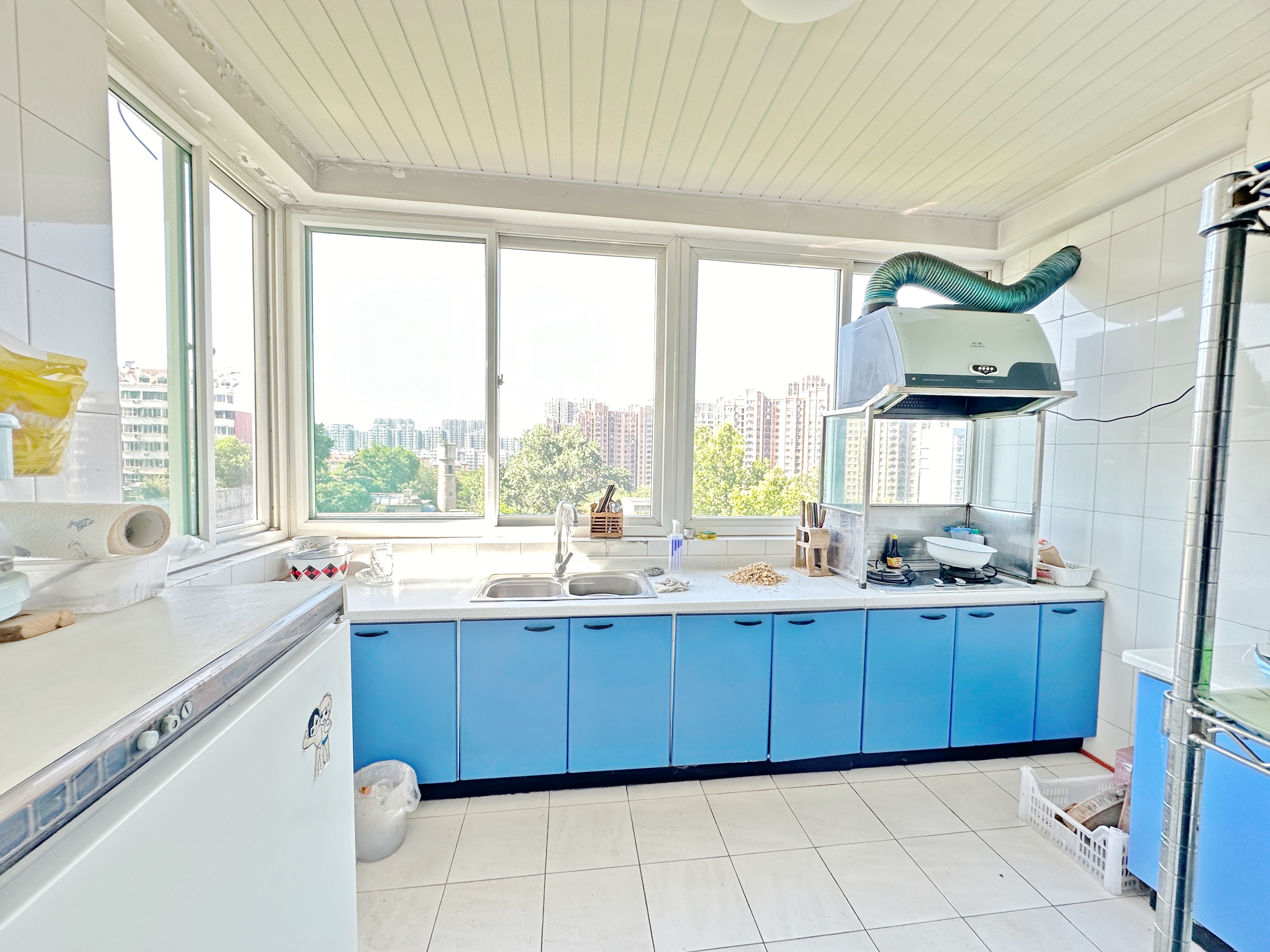 卧龙花园龙和苑