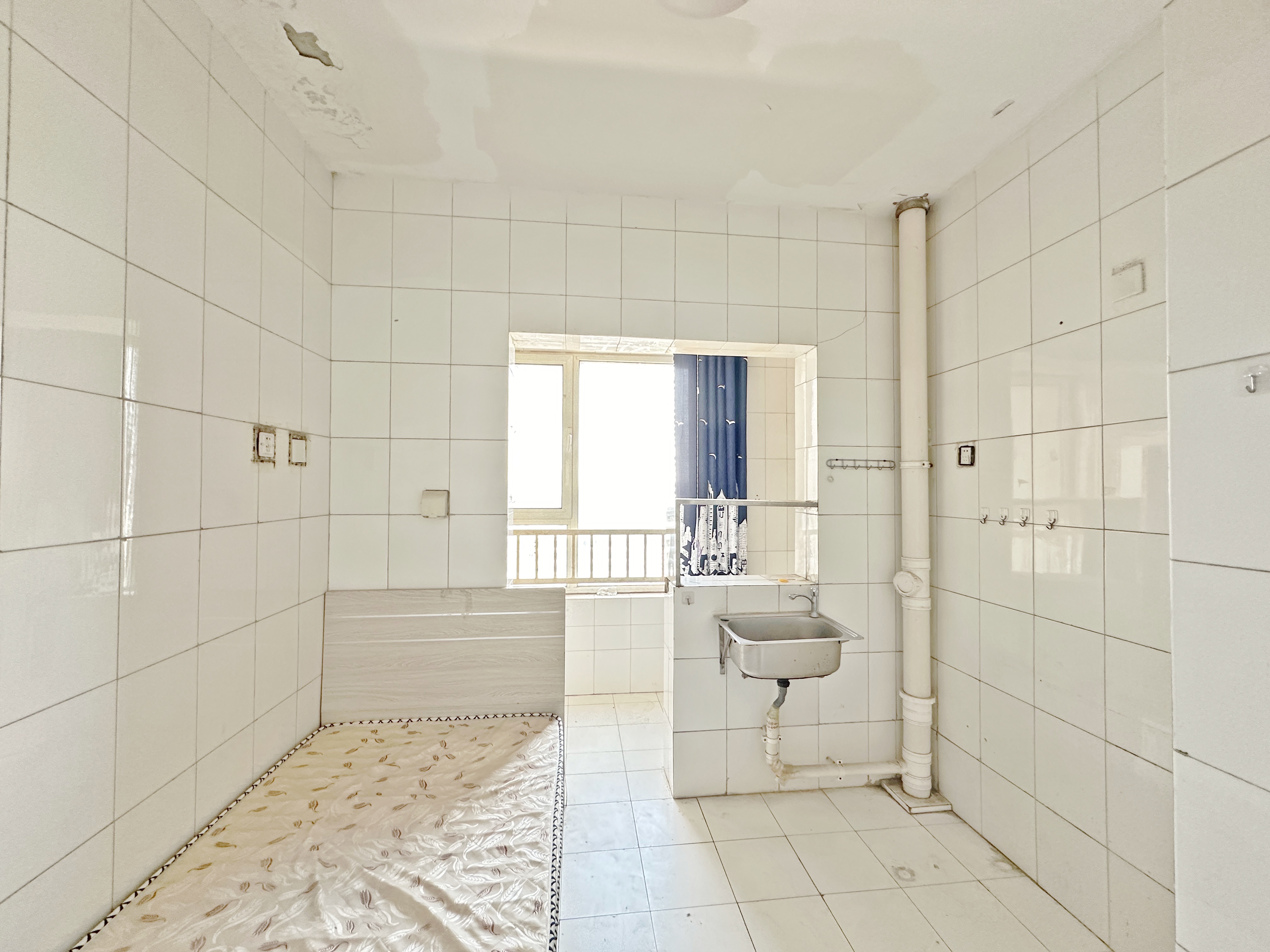 绿地新里卢浮公馆